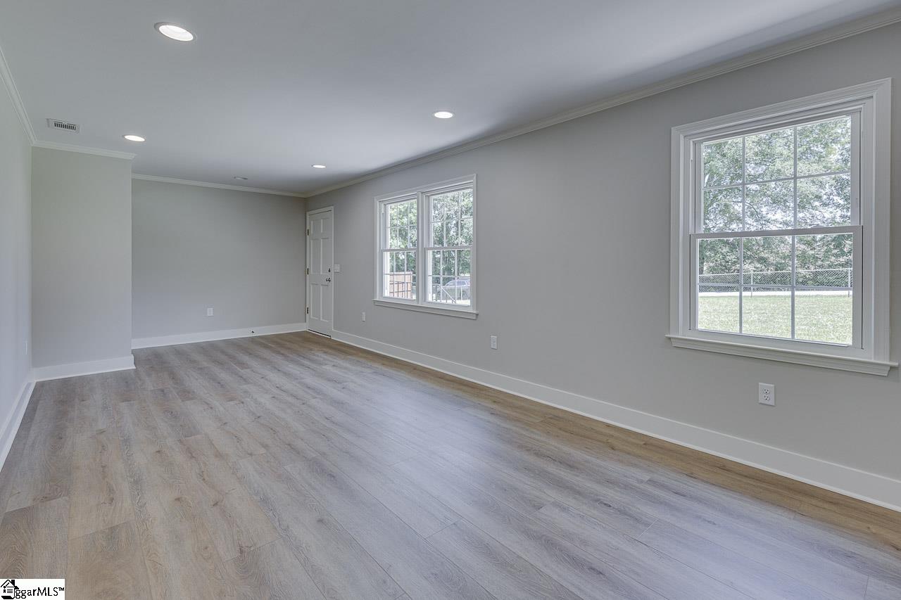 1418 Grove Road Anderson, SC 29621