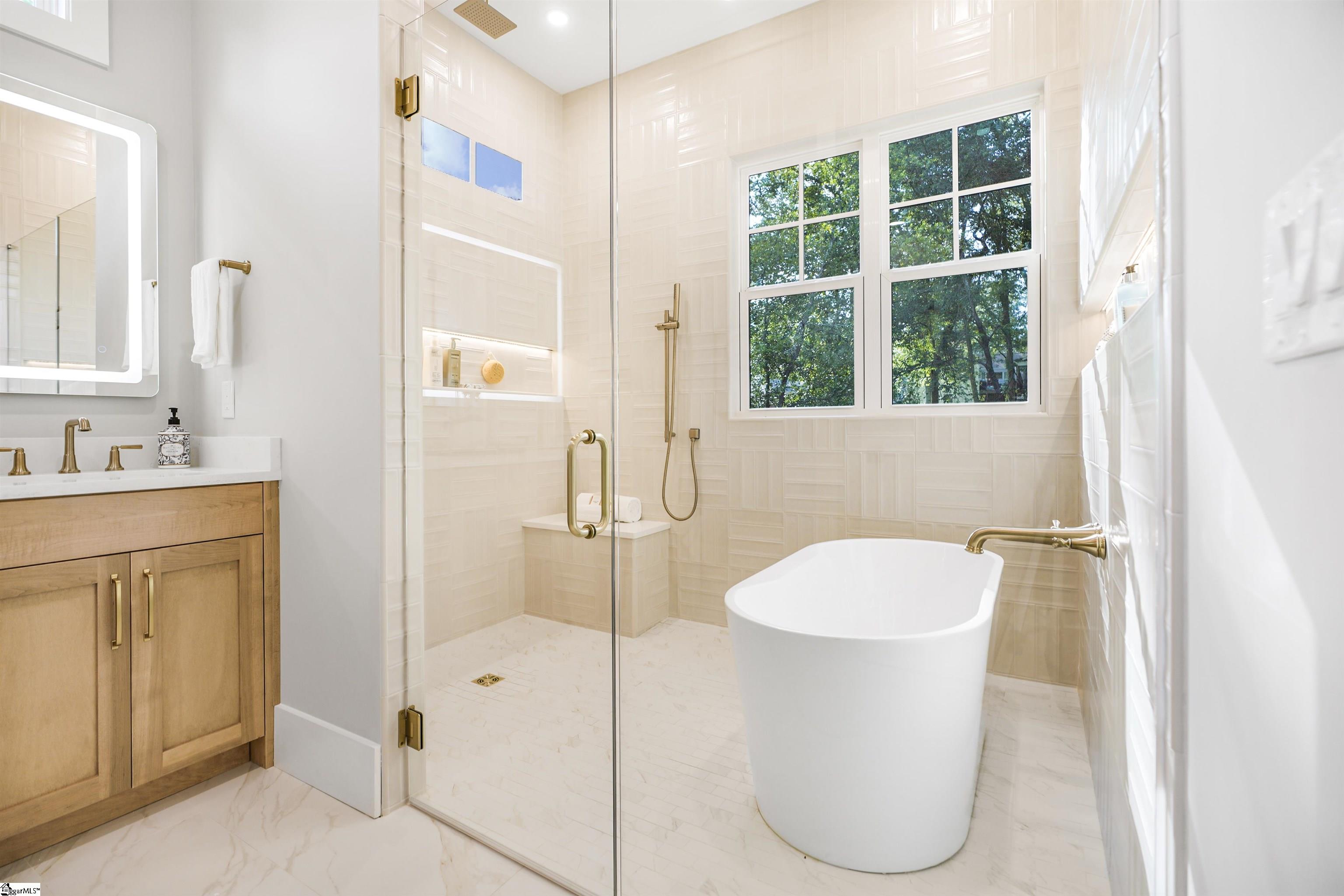 204 Cammer Avenue Greenville, SC 29605