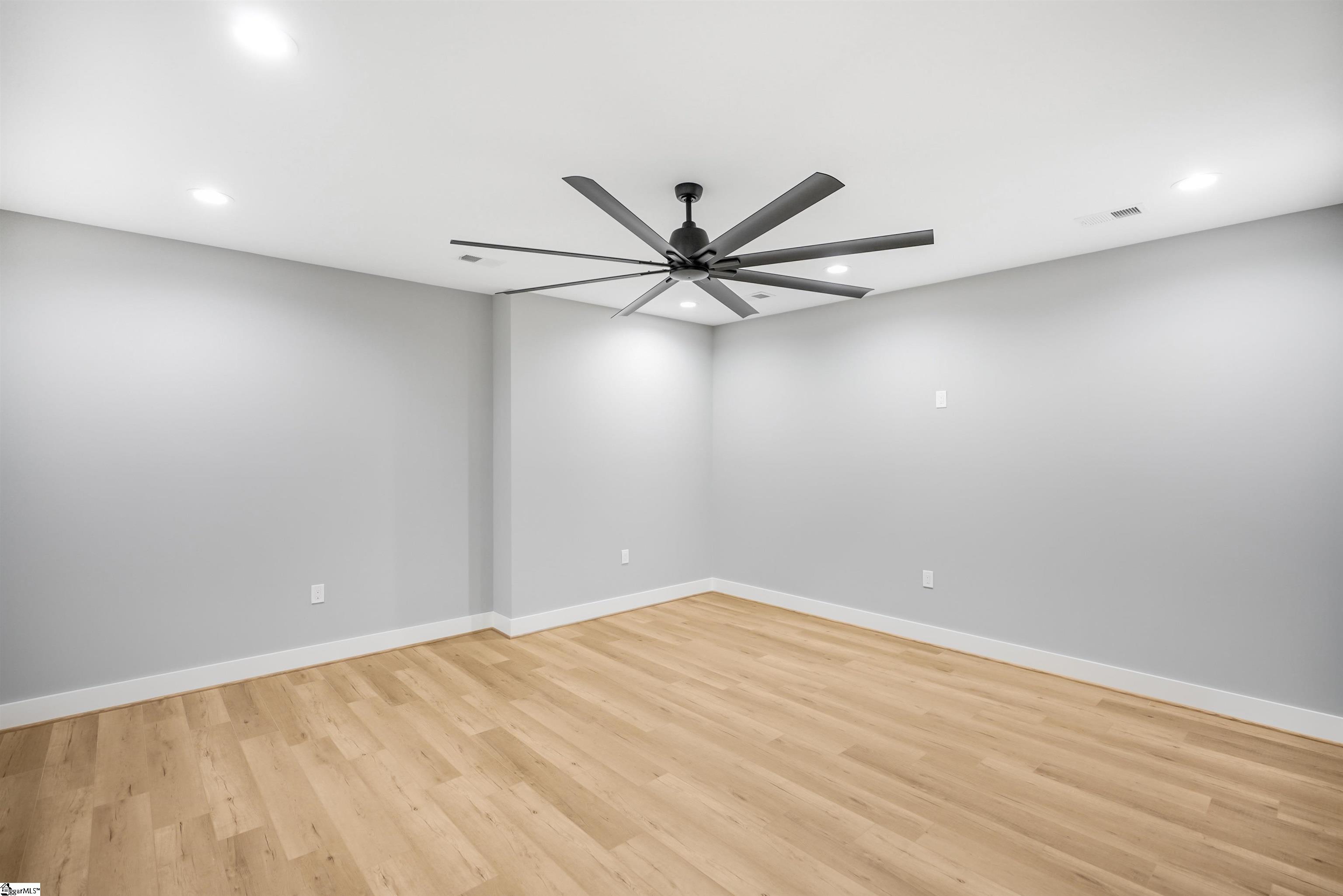 204 Cammer Avenue Greenville, SC 29605