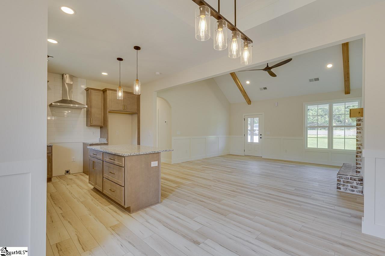 3352 Earls Bridge Road Easley, SC 29640