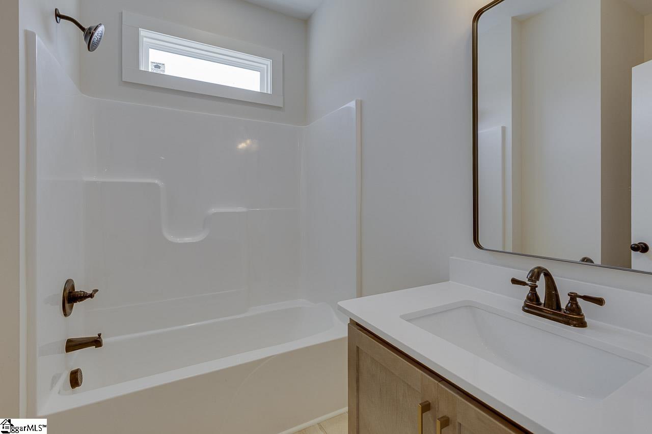 3352 Earls Bridge Road Easley, SC 29640