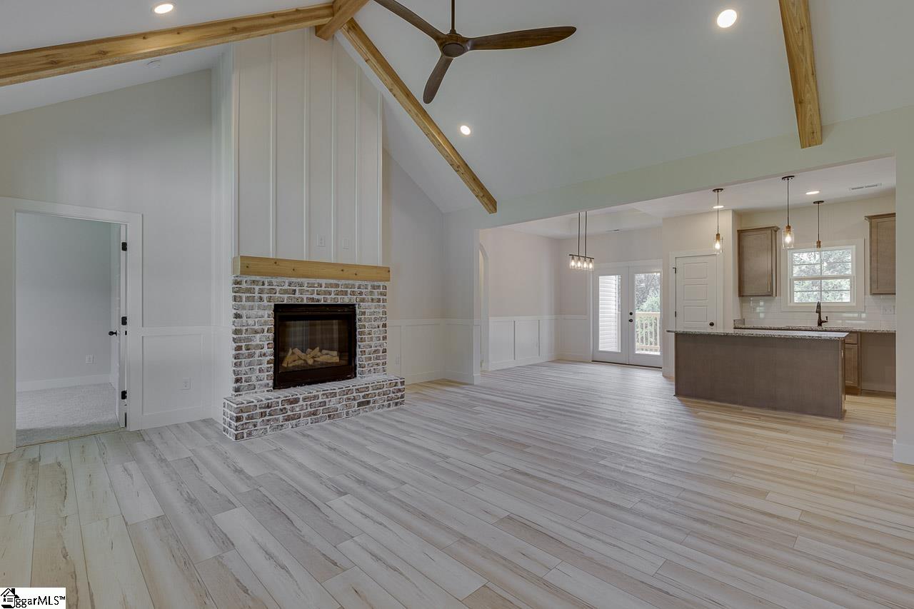 3352 Earls Bridge Road Easley, SC 29640