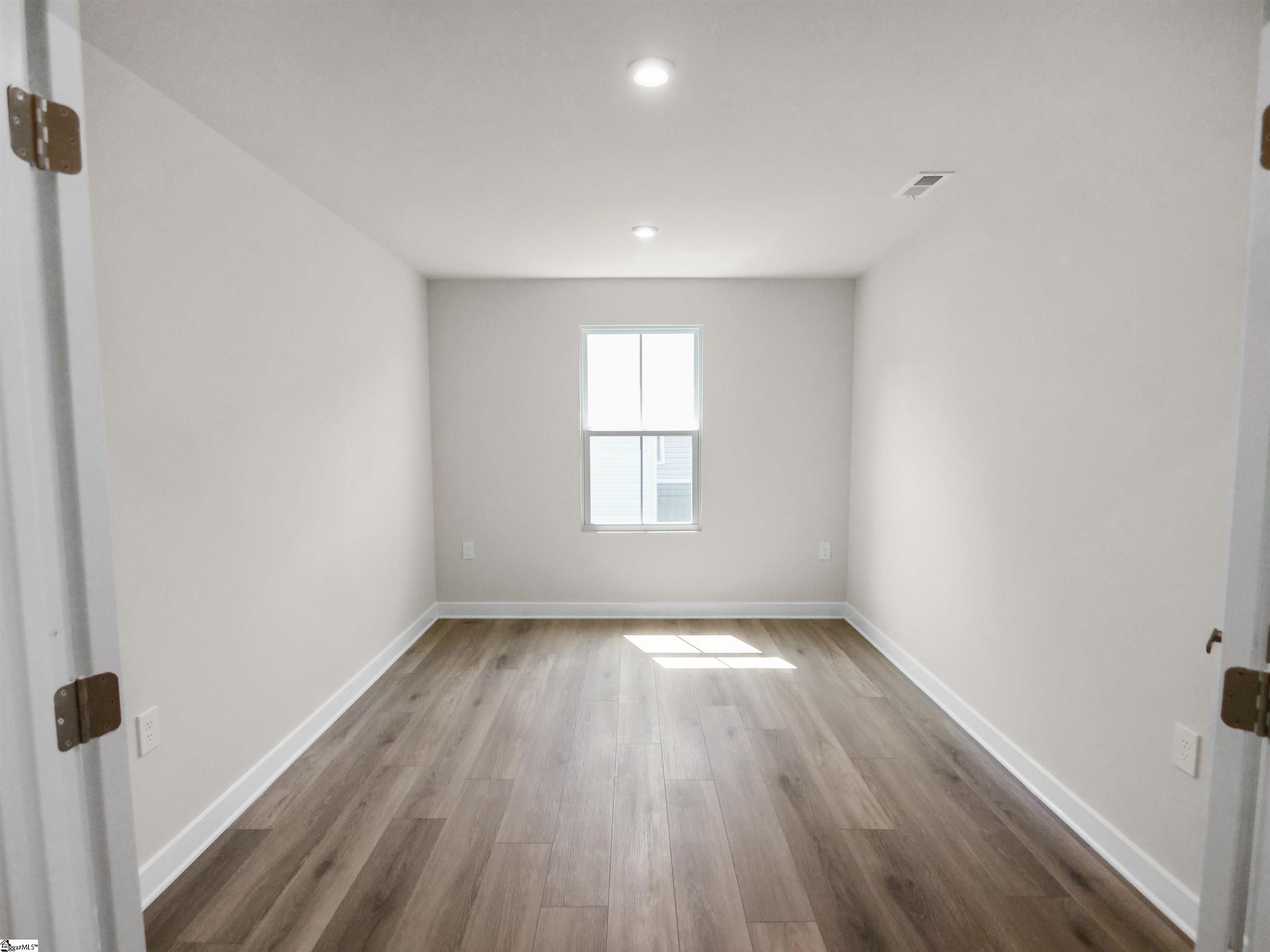 211 Baylor Drive Gray Court, SC 29645