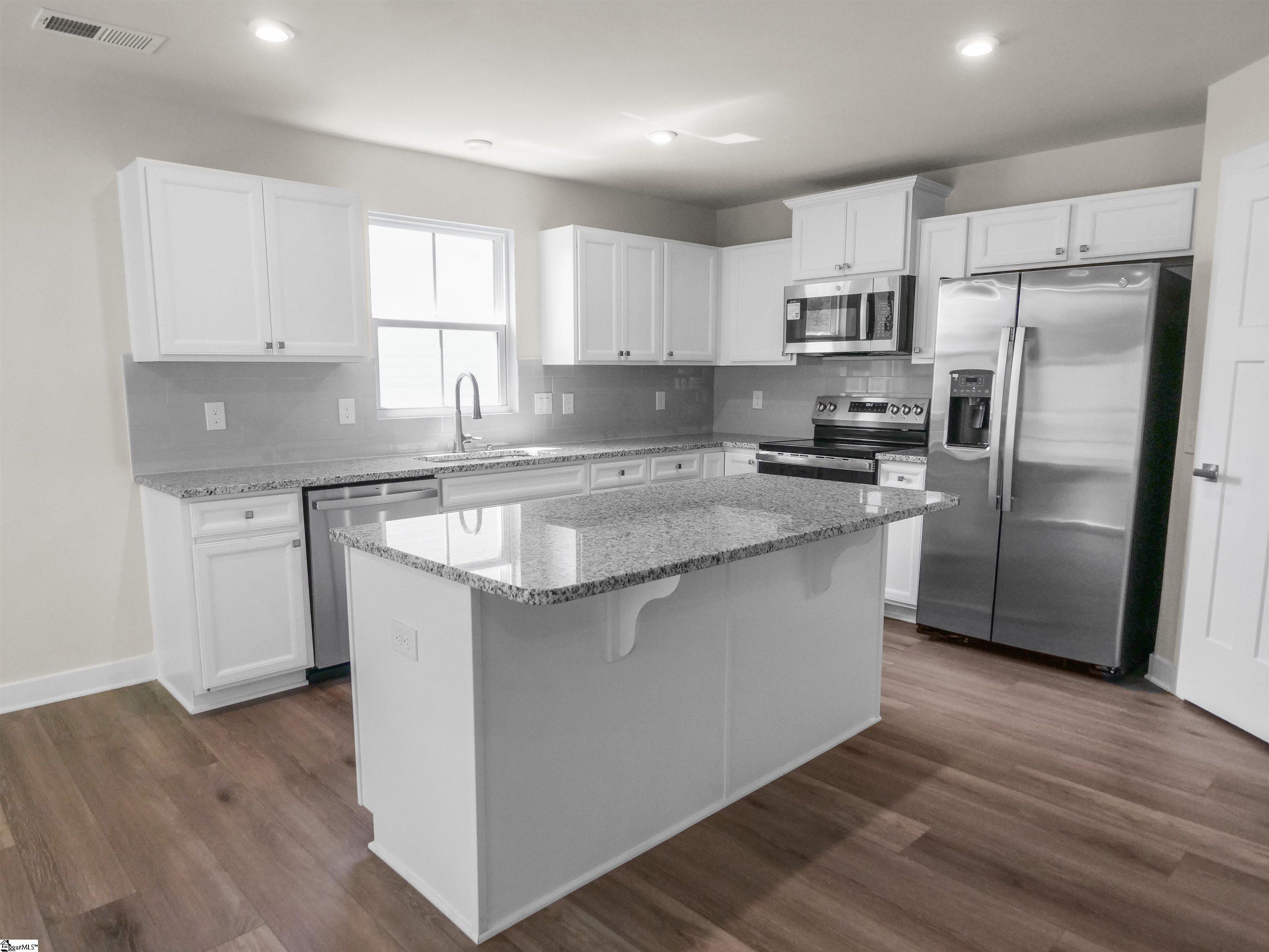 211 Baylor Drive Gray Court, SC 29645