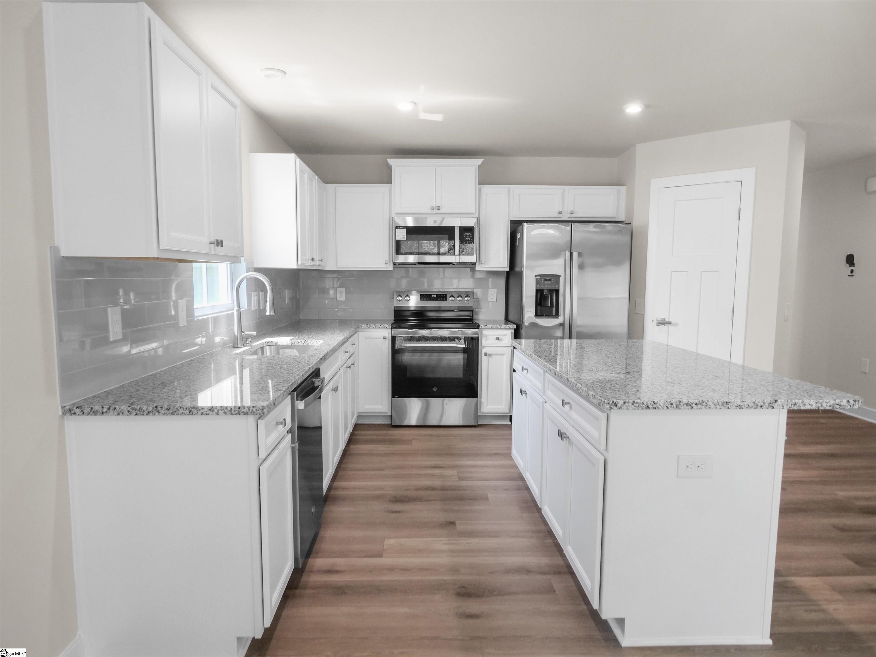 211 Baylor Drive Gray Court, SC 29645