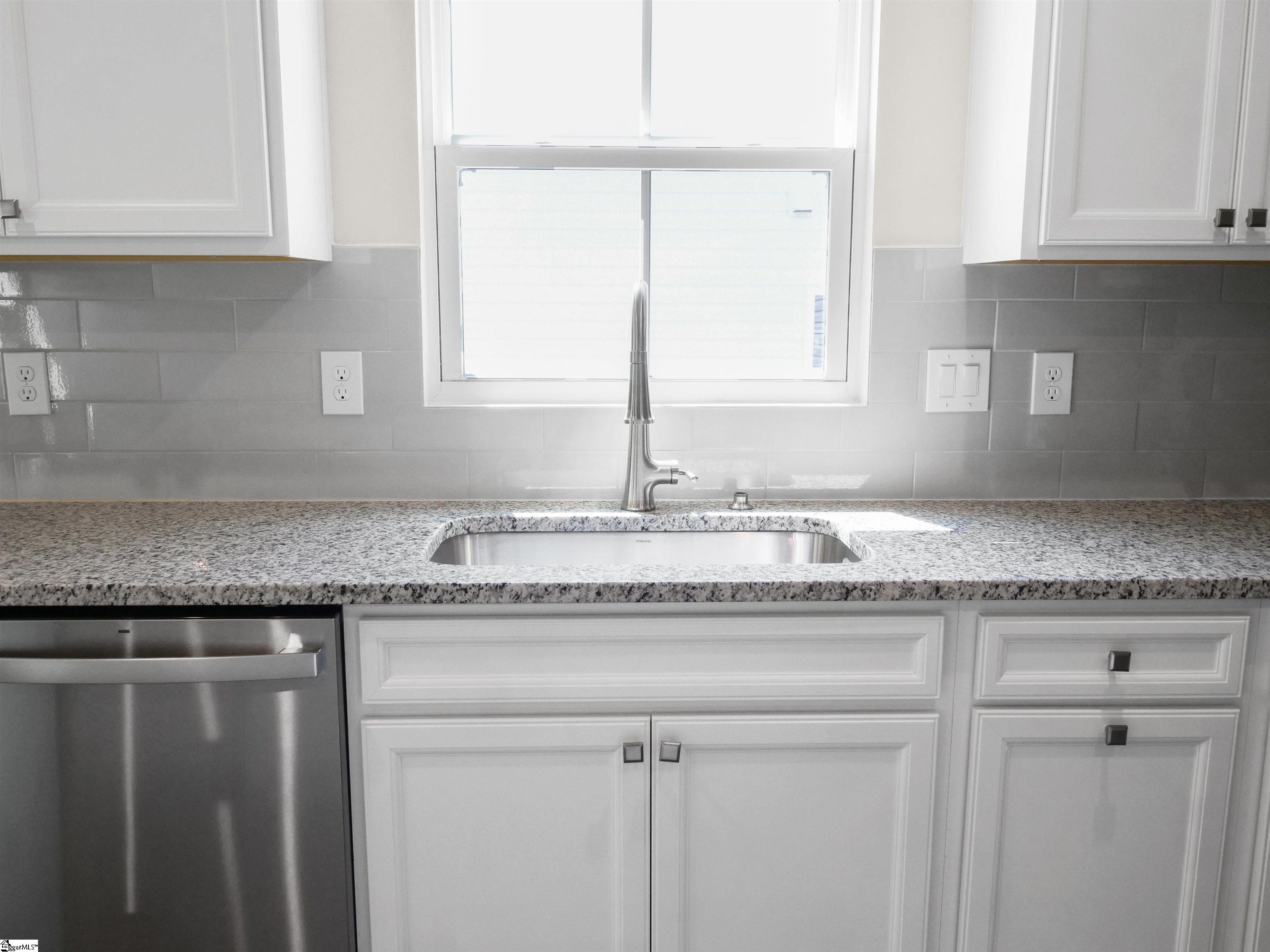211 Baylor Drive Gray Court, SC 29645