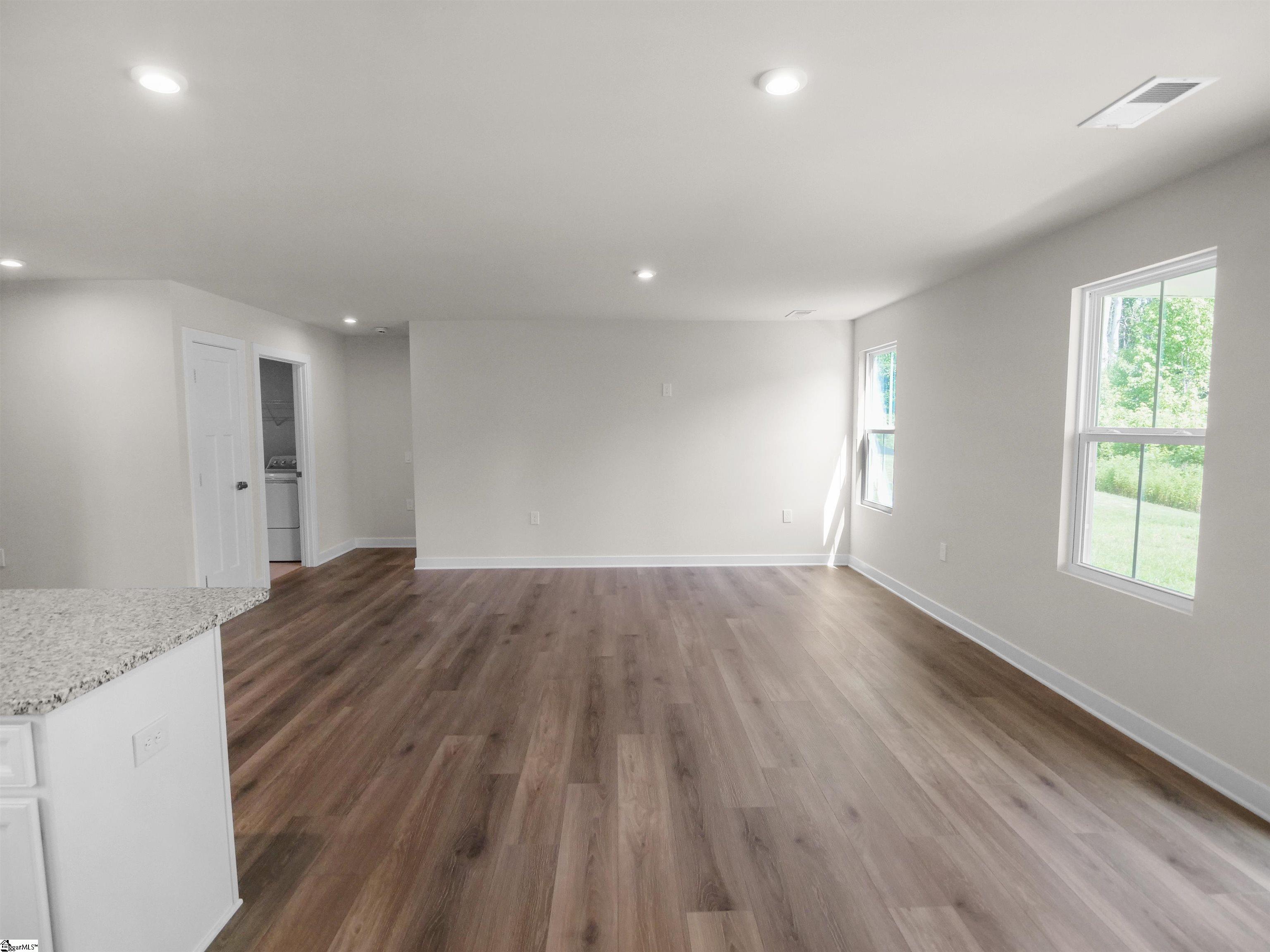 211 Baylor Drive Gray Court, SC 29645