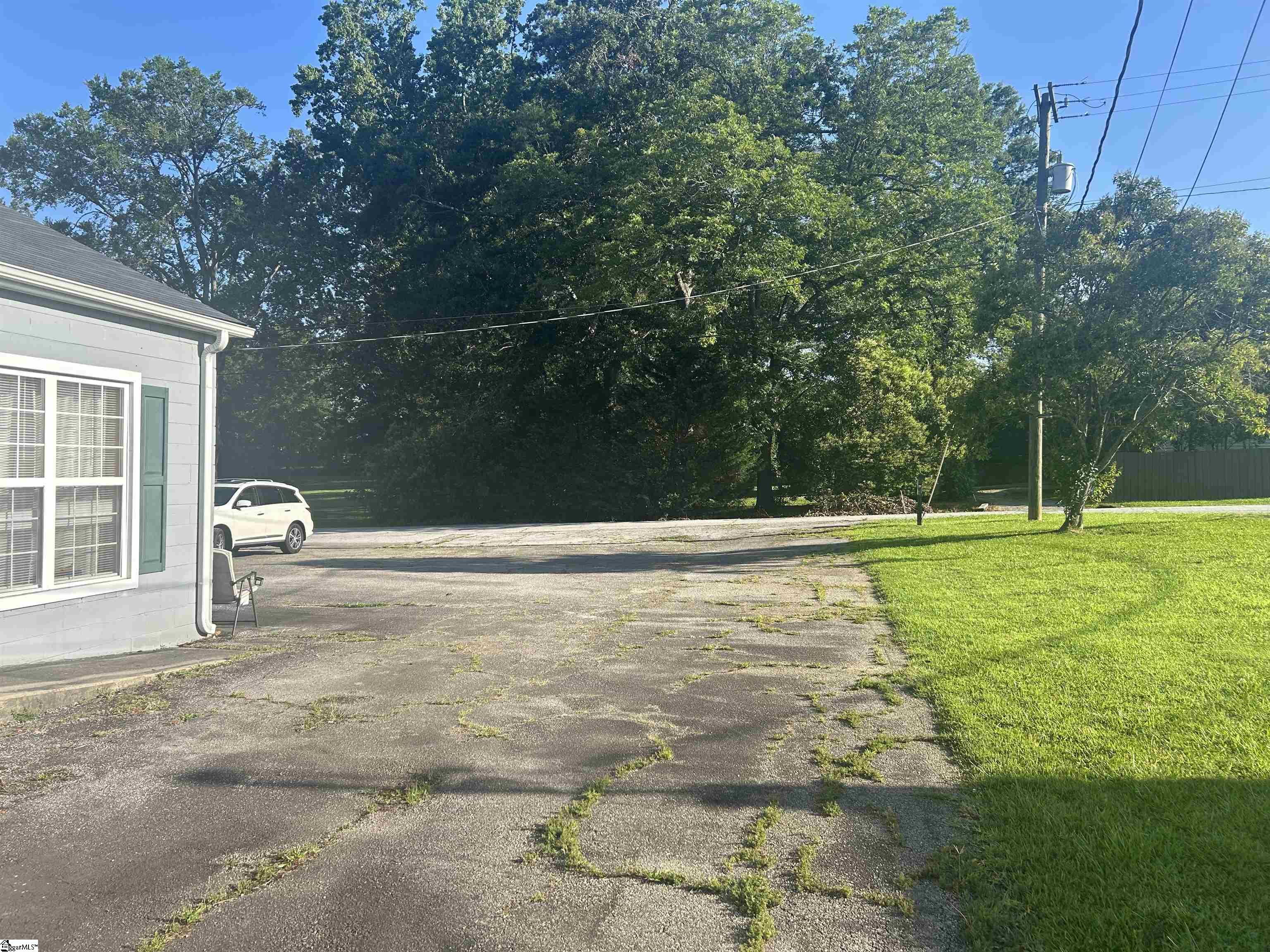 Homes for sale in Clinton, SC | 101 Elm St, Clinton, SC 29325 | MLS# 1561106