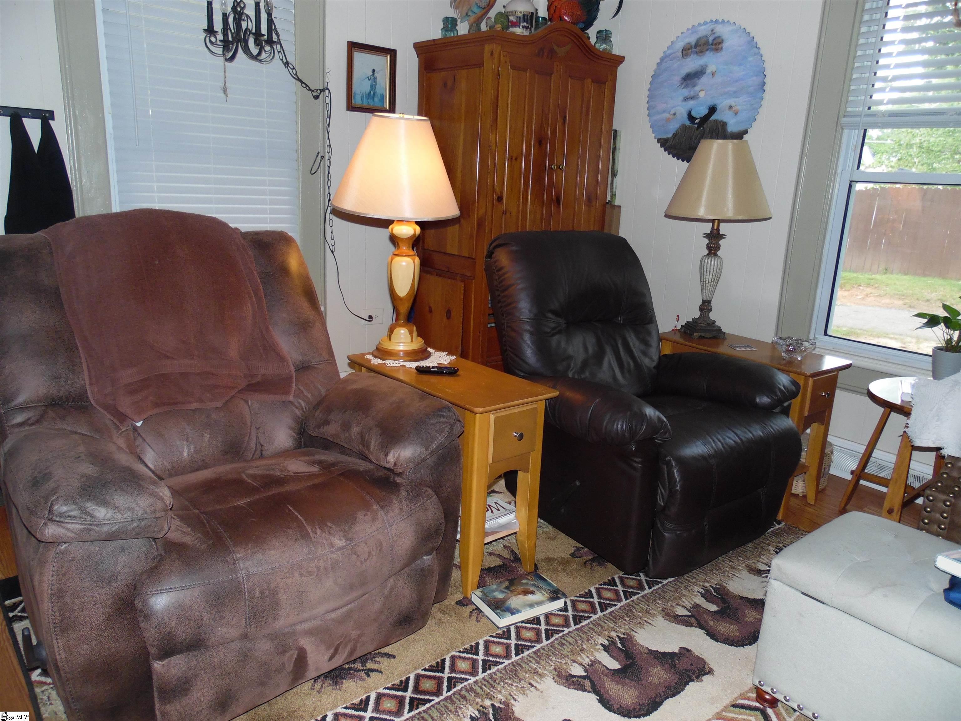 111 W 7th Avenue Easley, SC 29640