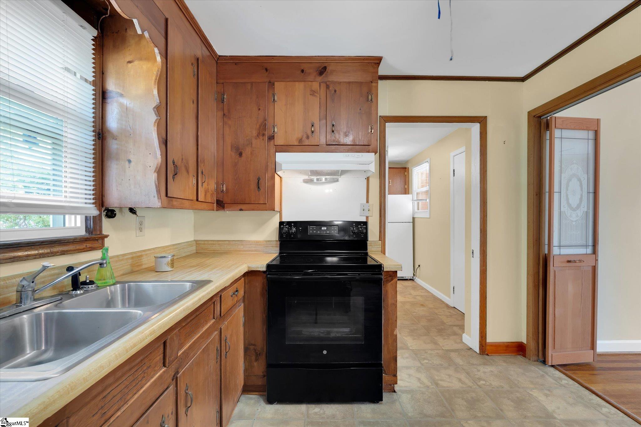 110 Cherrylane Drive Greenville, SC 29617-2515