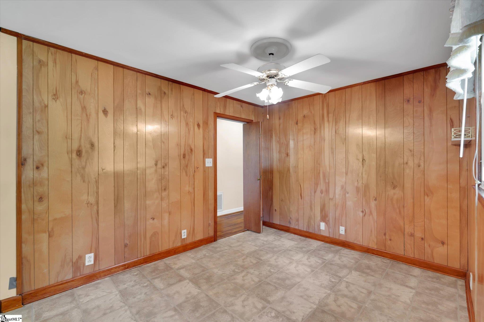 110 Cherrylane Drive Greenville, SC 29617-2515