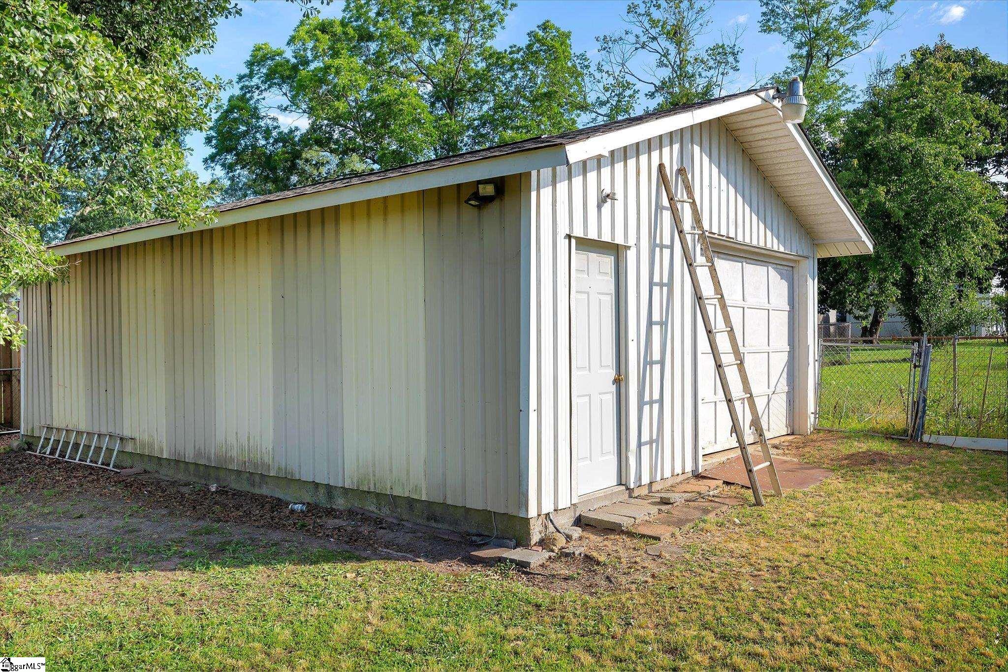 110 Cherrylane Drive Greenville, SC 29617-2515