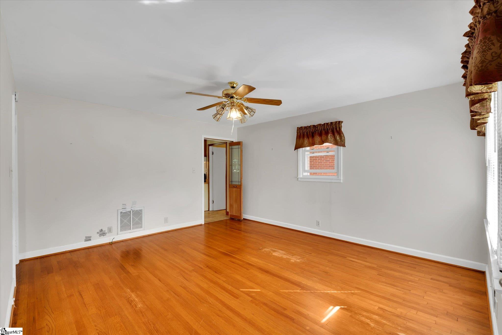 110 Cherrylane Drive Greenville, SC 29617-2515