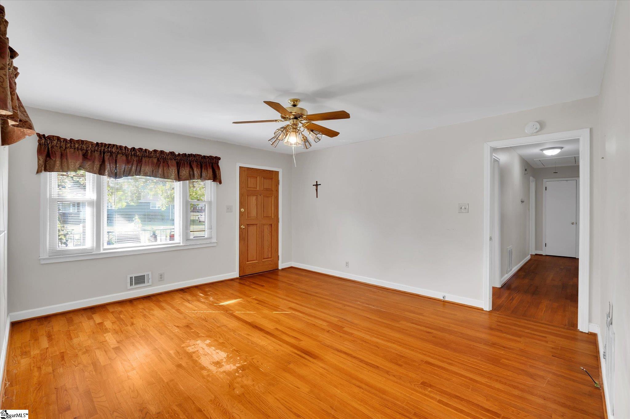 110 Cherrylane Drive Greenville, SC 29617-2515