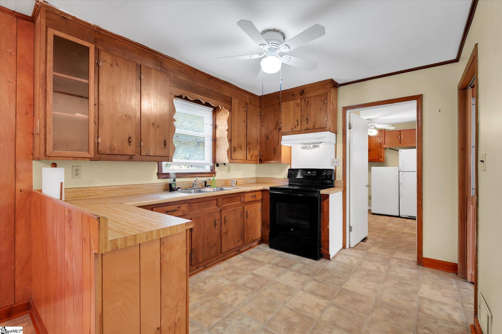 110 Cherrylane Drive Greenville, SC 29617-2515