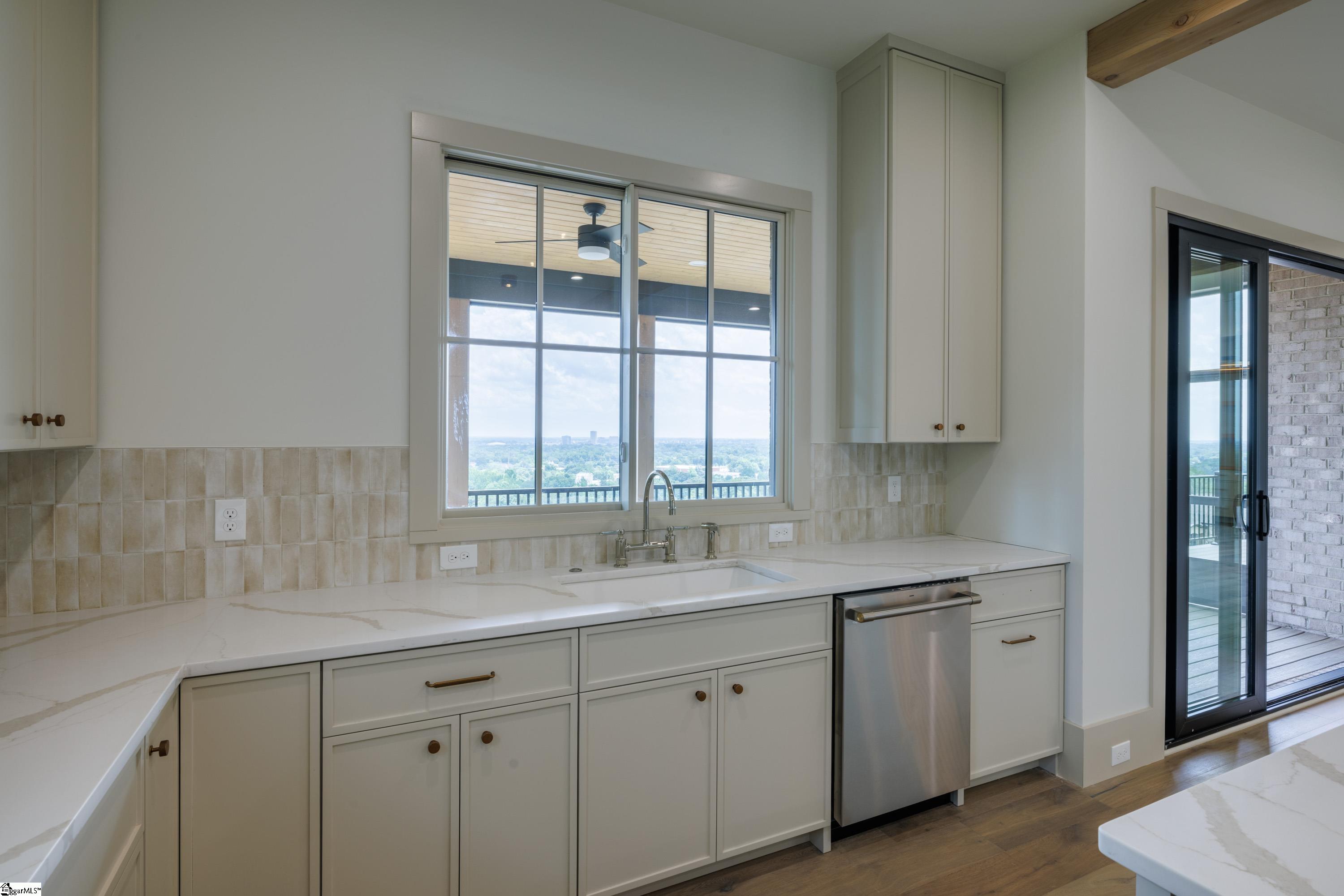 11 Matteo Court Greenville, SC 29609