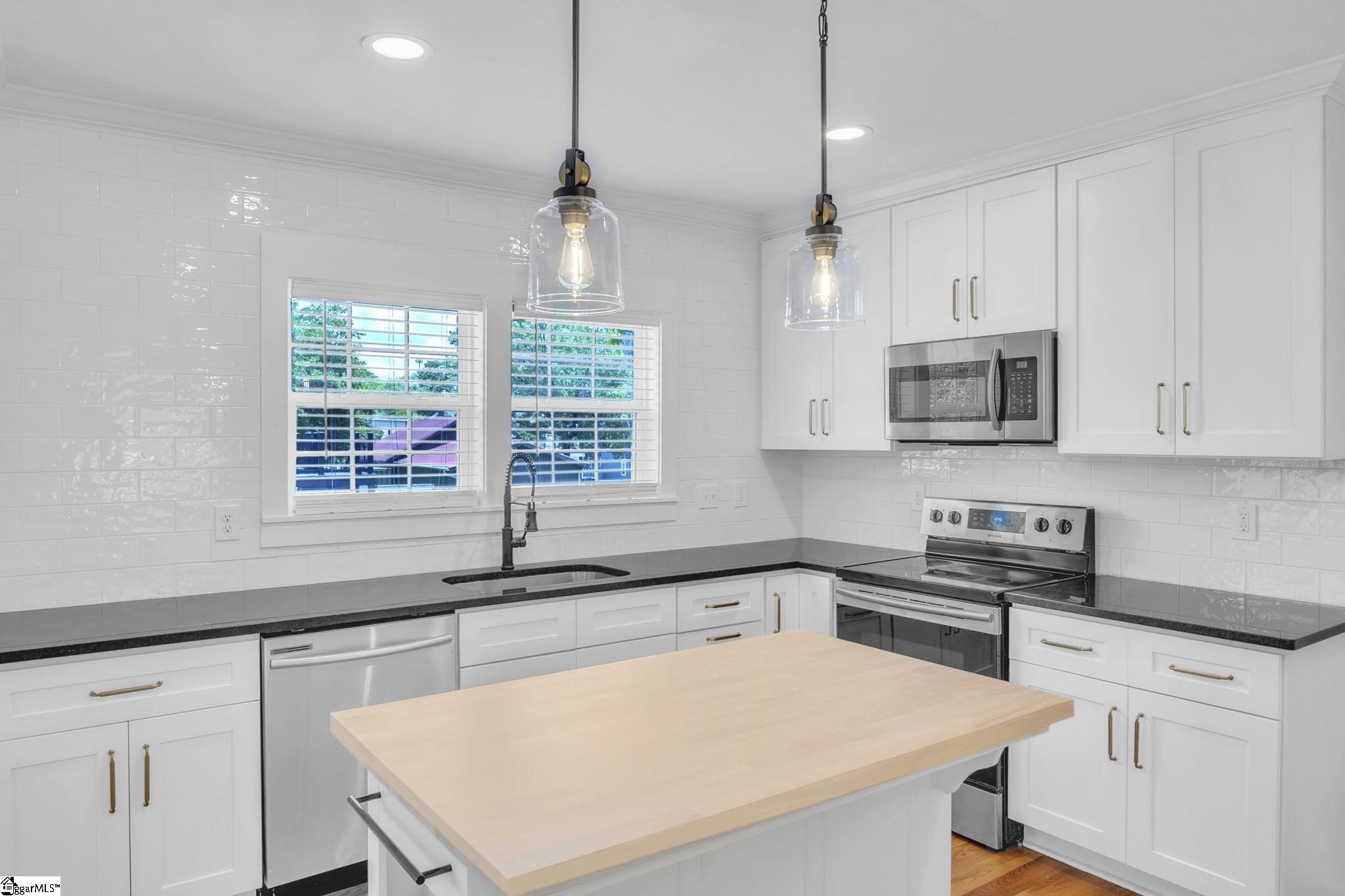 805 Green Avenue Greenville, SC 29605