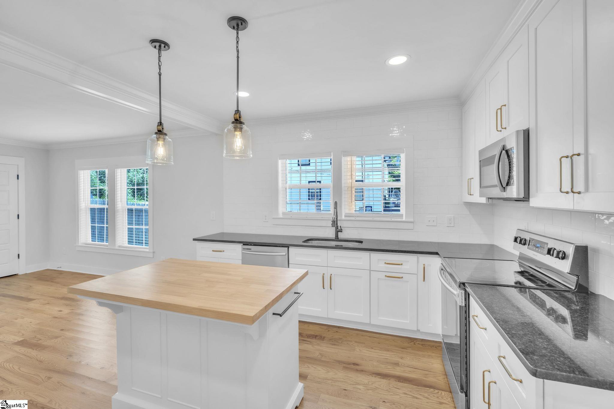 805 Green Avenue Greenville, SC 29605