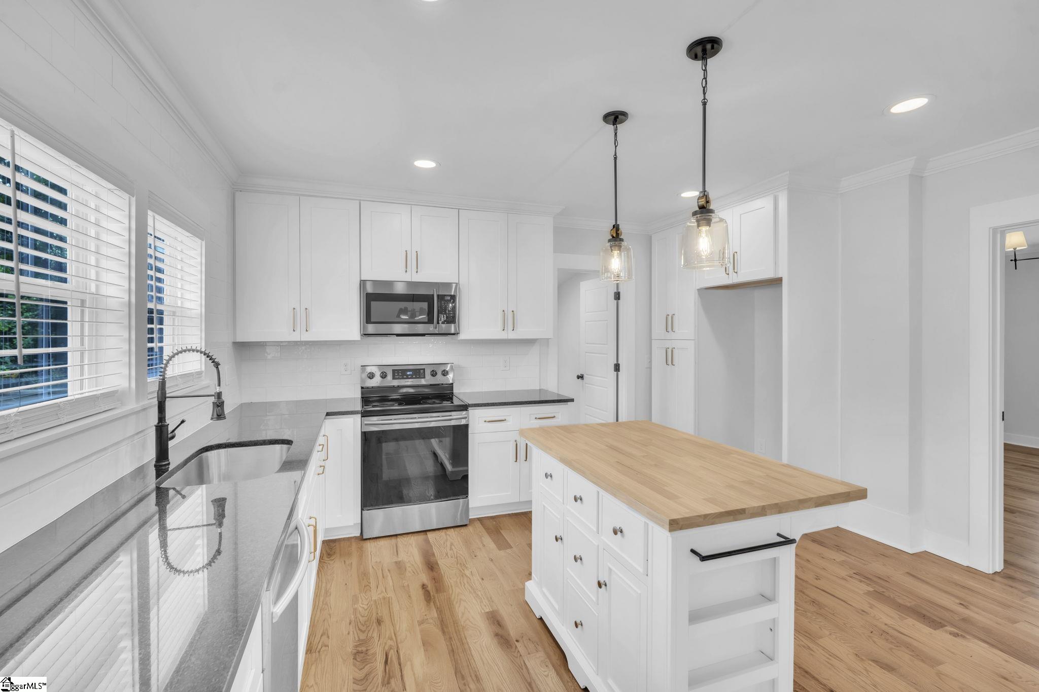 805 Green Avenue Greenville, SC 29605