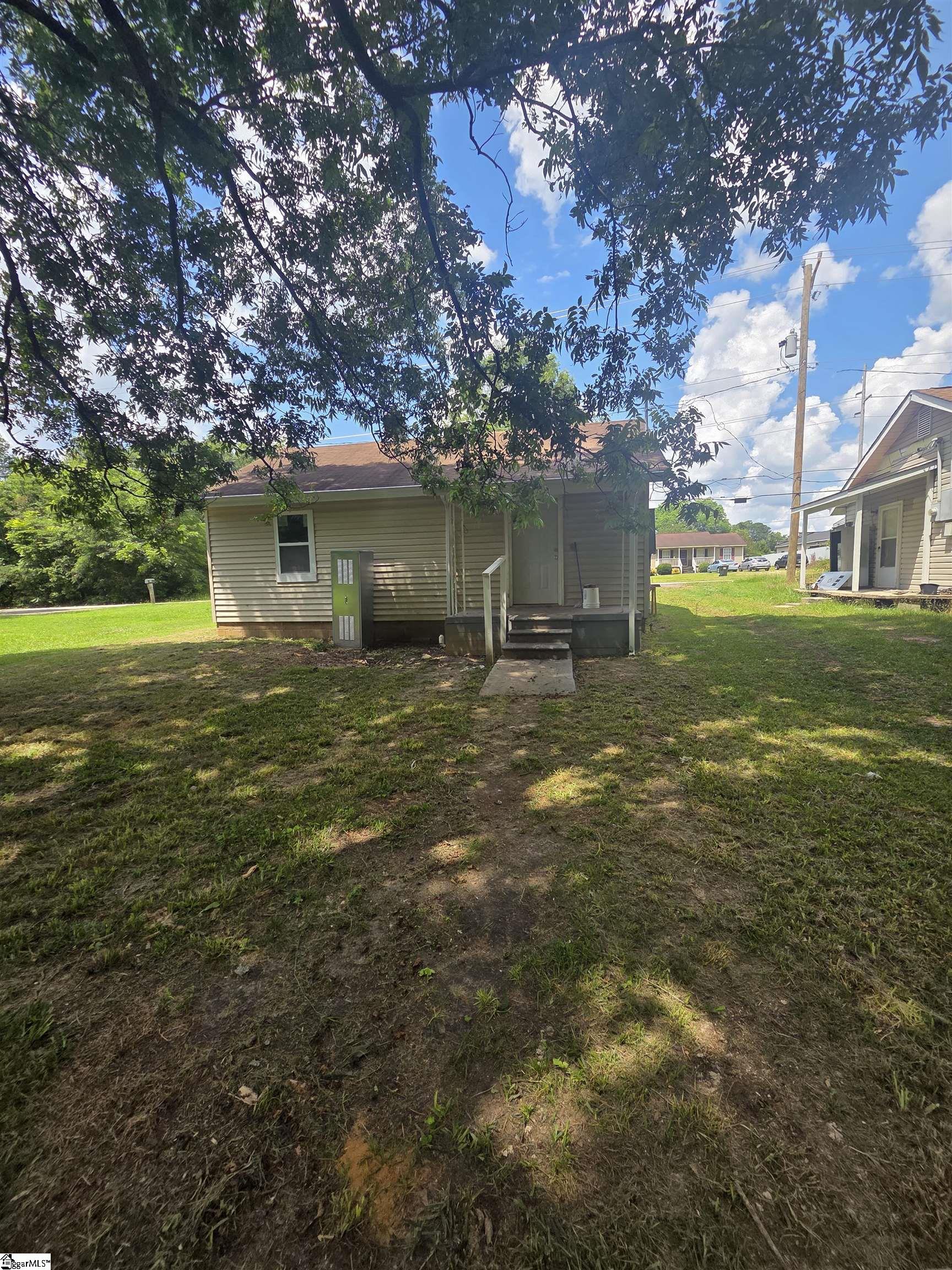 207 Sanders Street Honea Path, SC 29654