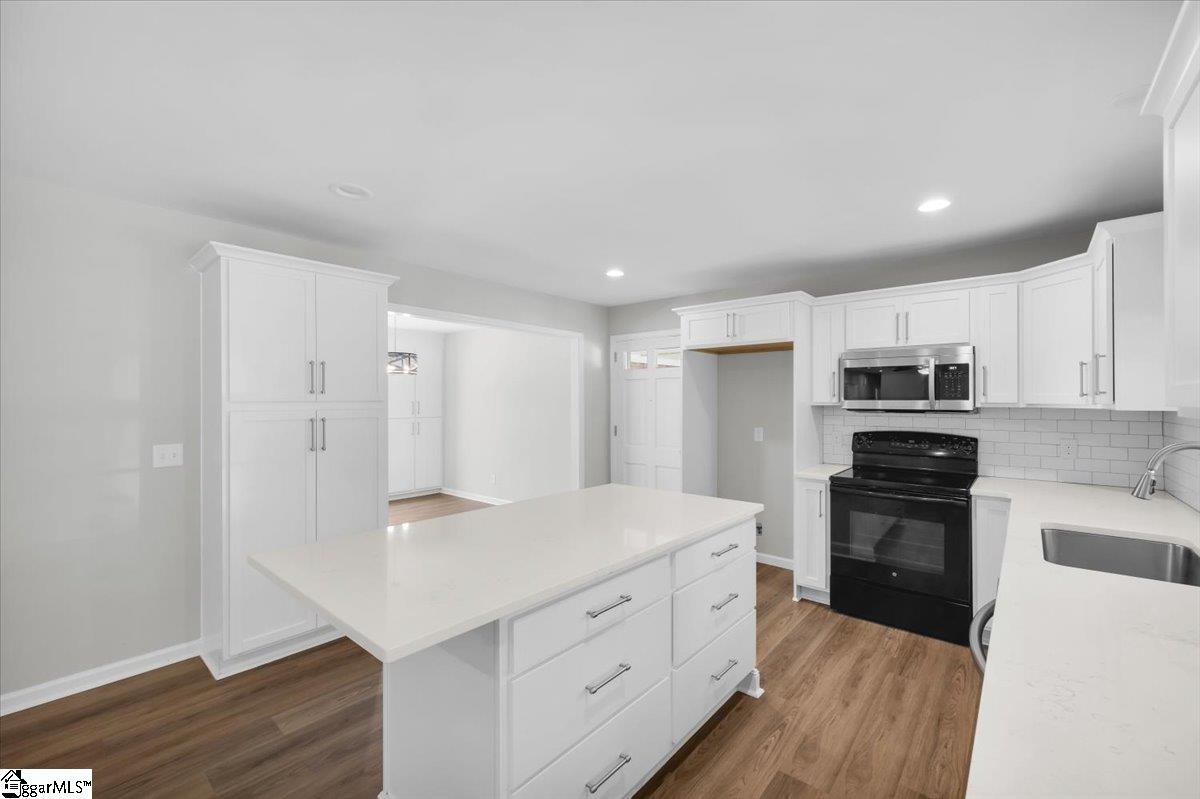 302 Portsmouth Drive Greenville, SC 29617