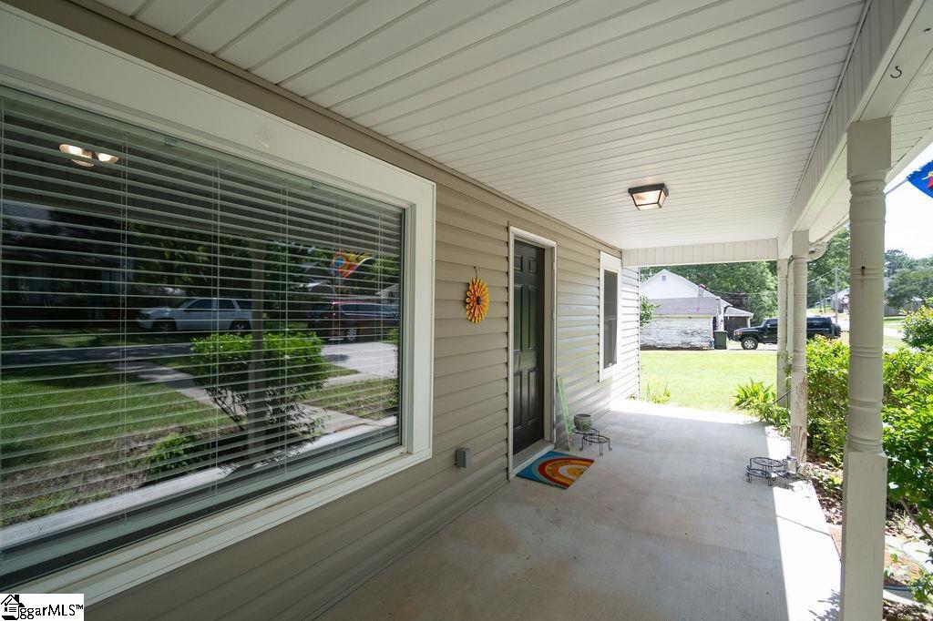 112 Garrison Street Easley, SC 29640