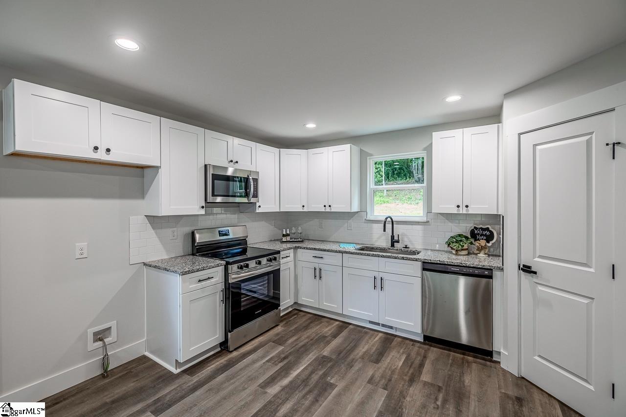 121 A Brookmeade Drive Anderson, SC 29624