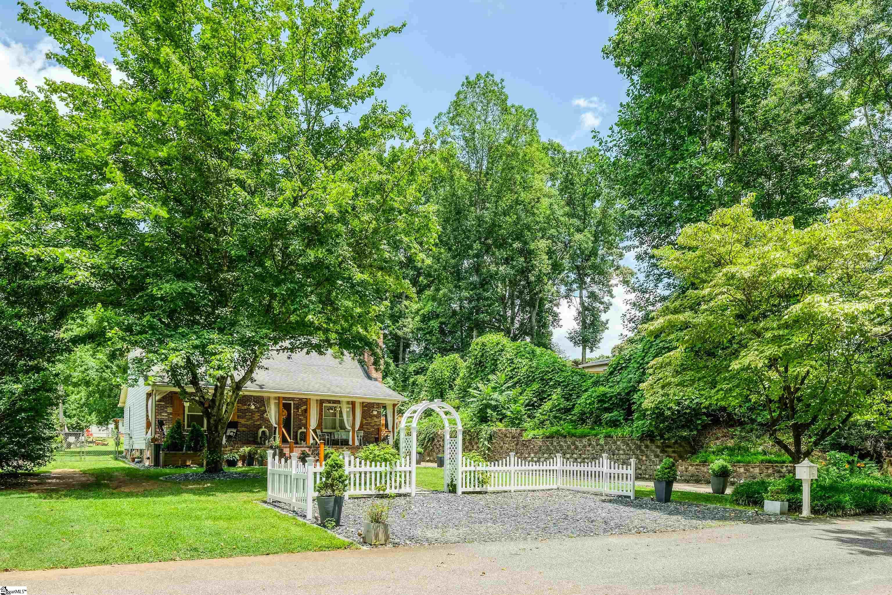 119 Twin Creek Cove Greenville, SC 29615