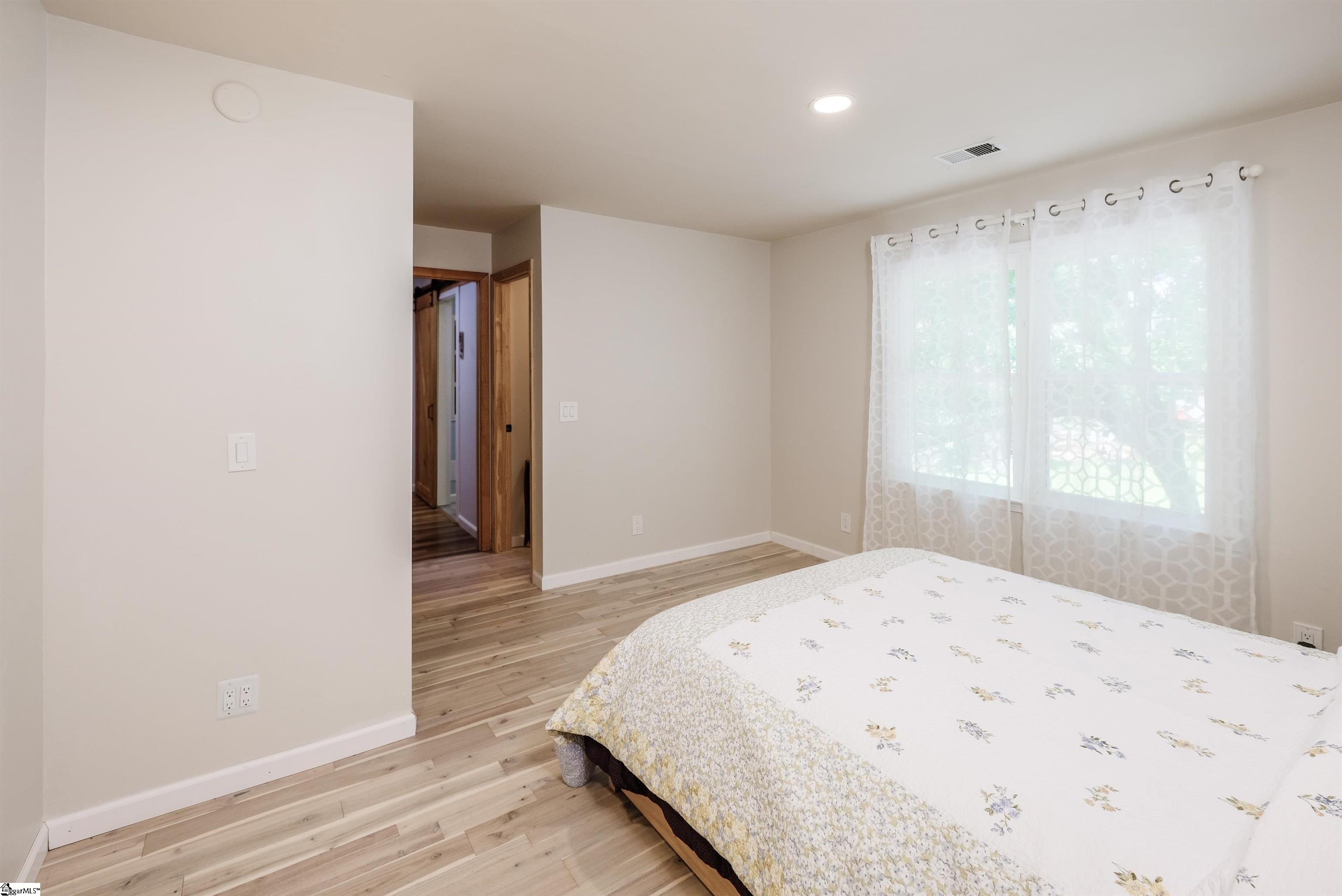 119 Twin Creek Cove Greenville, SC 29615