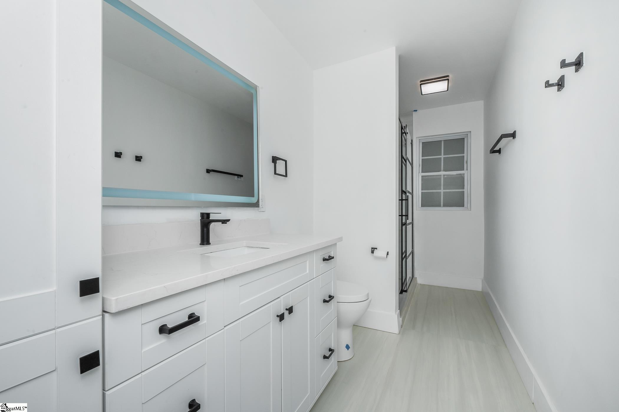 101 Ashford Avenue Greenville, SC 29609