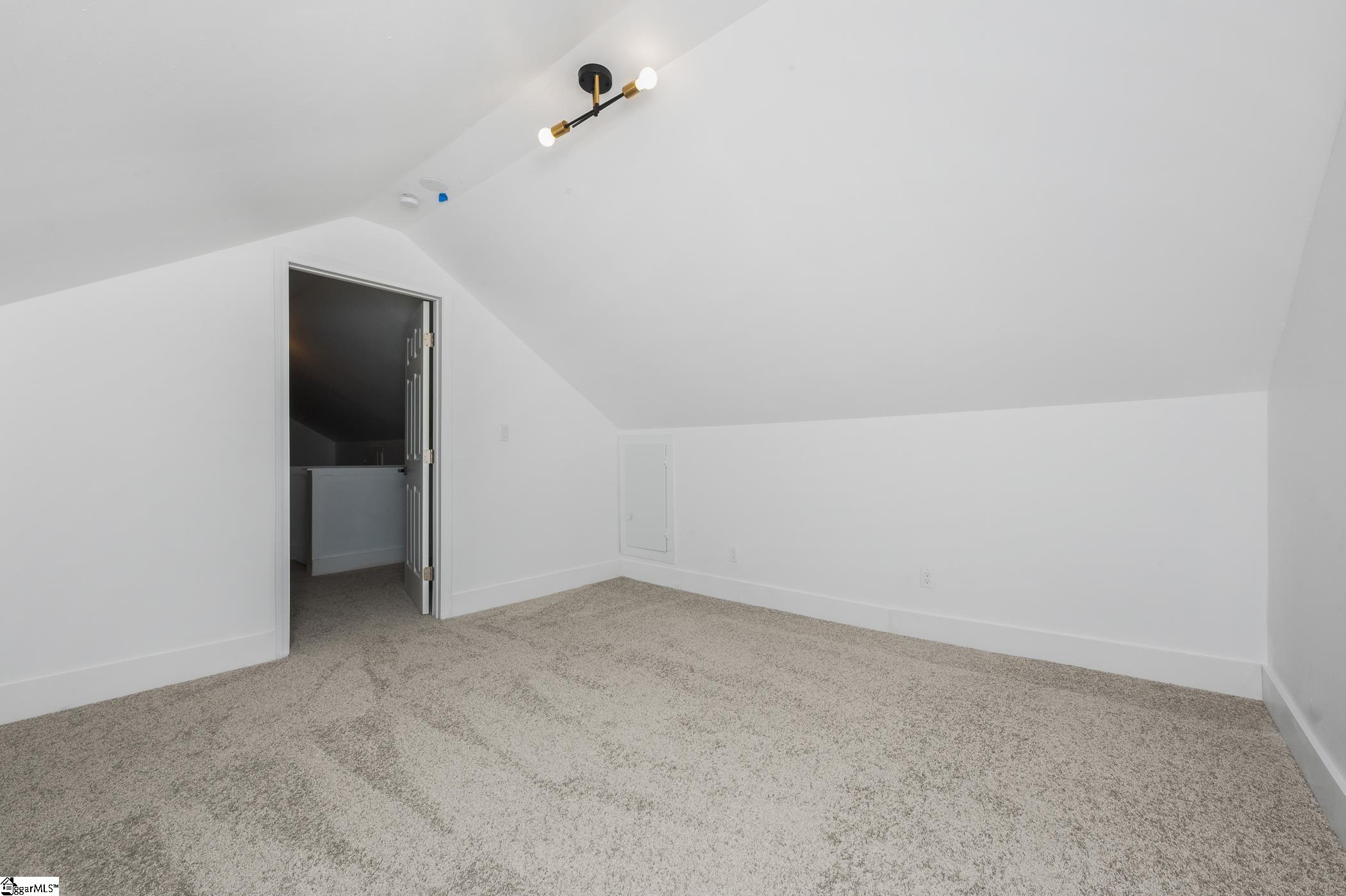 101 Ashford Avenue Greenville, SC 29609