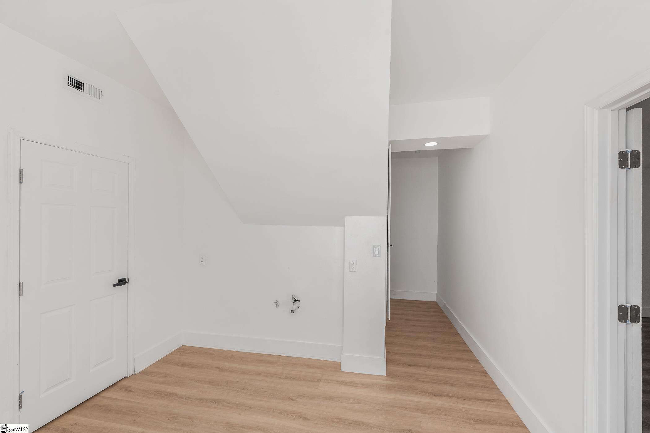 101 Ashford Avenue Greenville, SC 29609