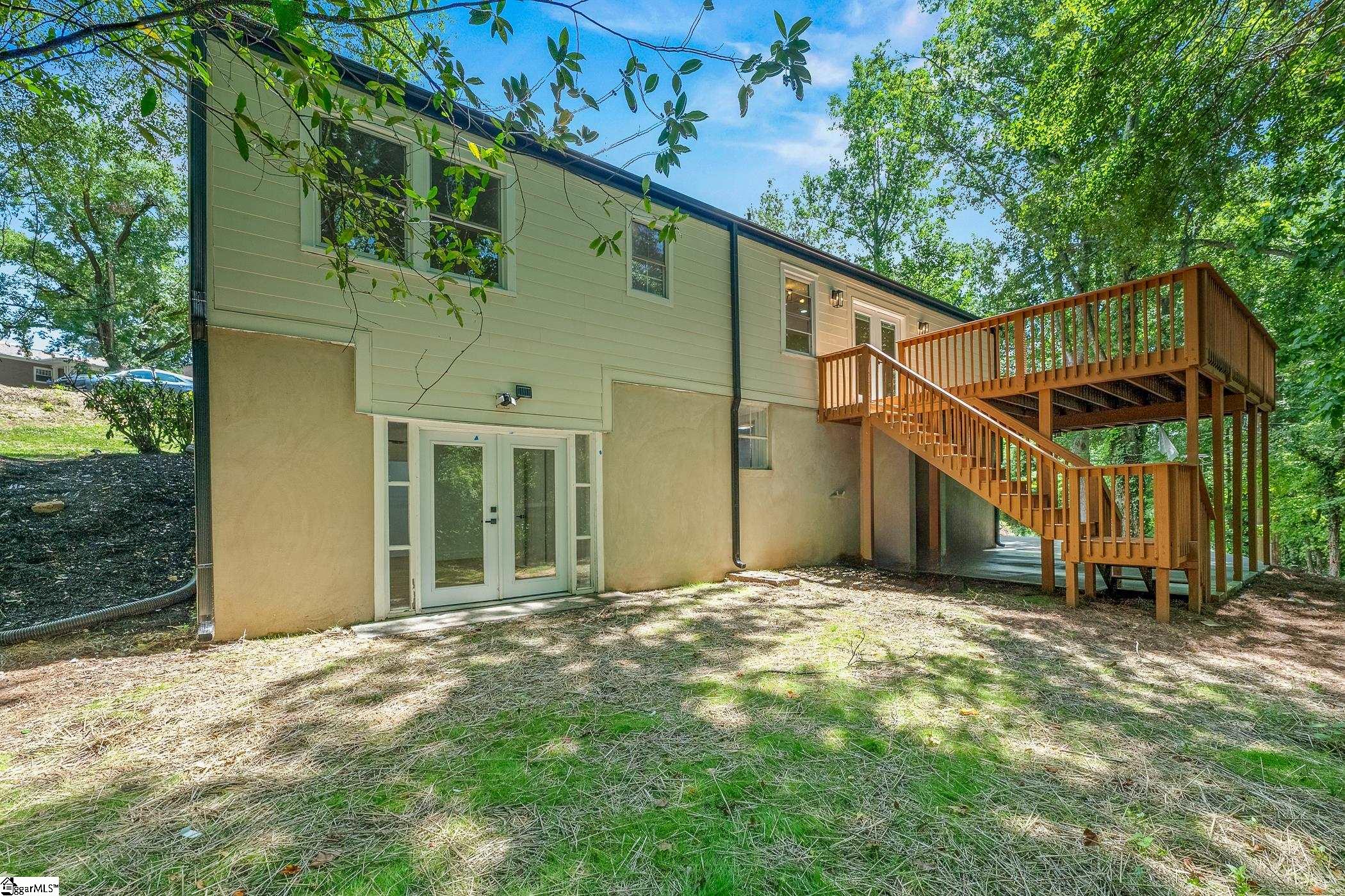 101 Ashford Avenue Greenville, SC 29609
