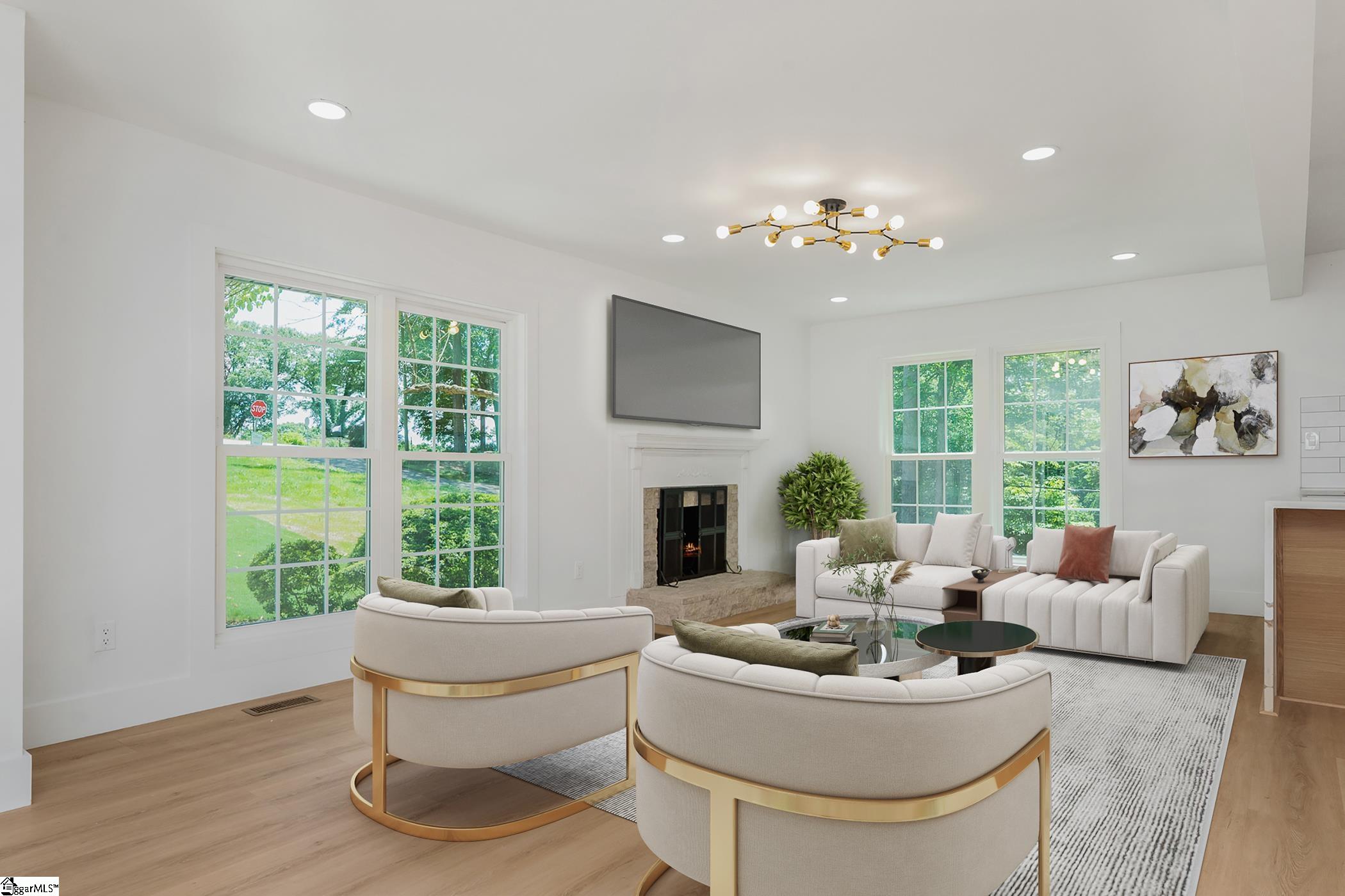 101 Ashford Avenue Greenville, SC 29609