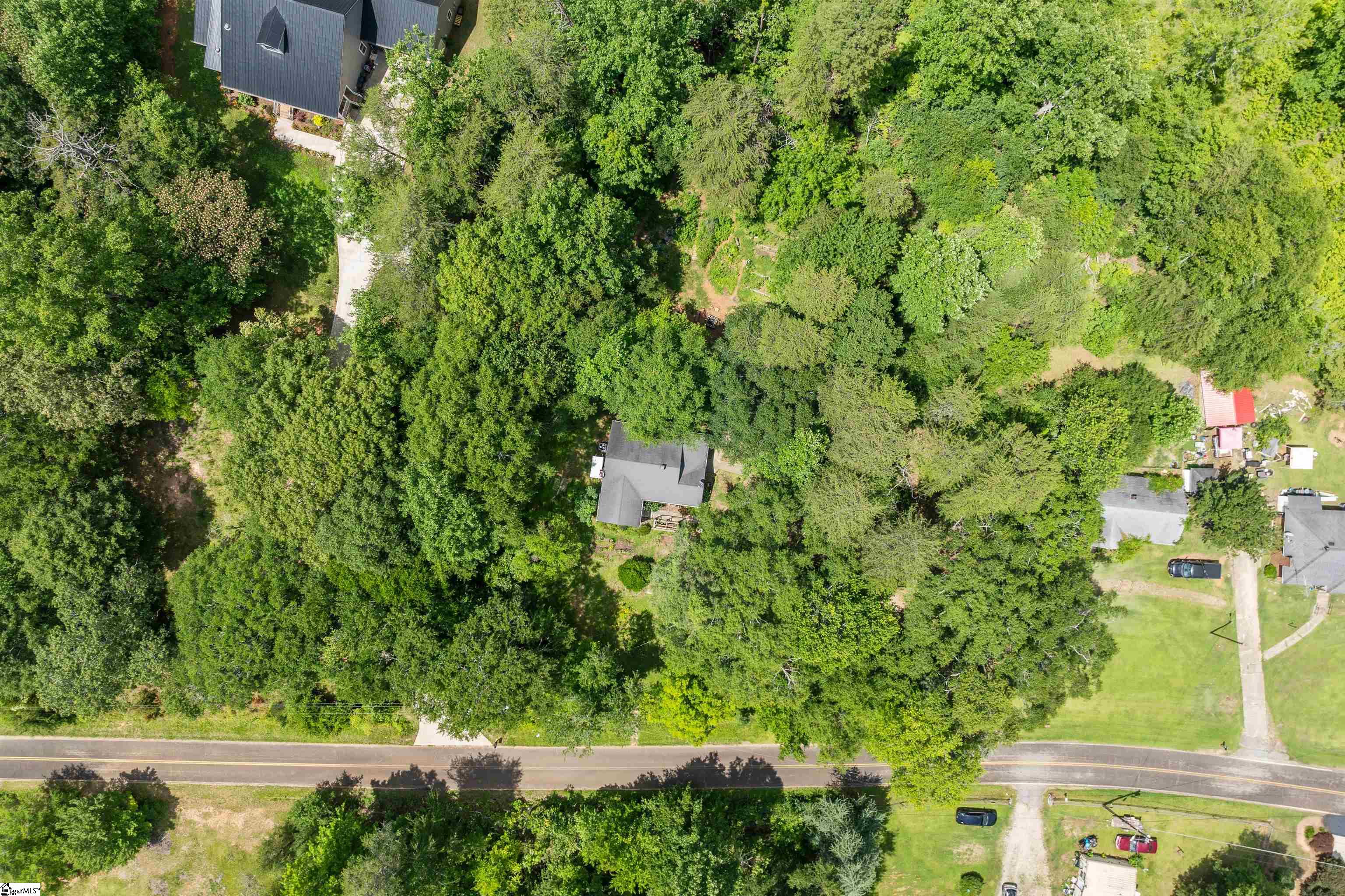 262 Rutledge Lake Road Greenville, SC 29617