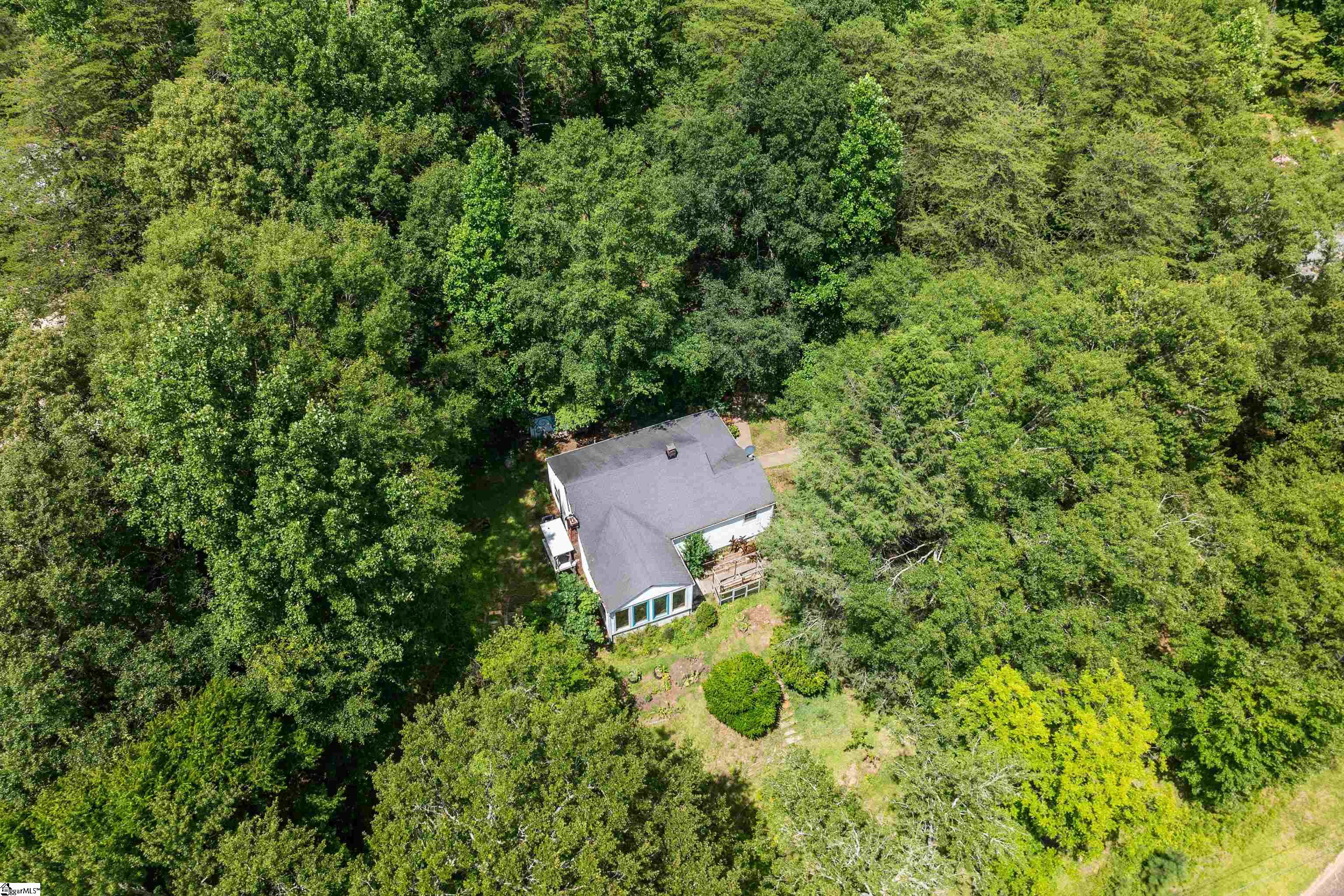 262 Rutledge Lake Road Greenville, SC 29617