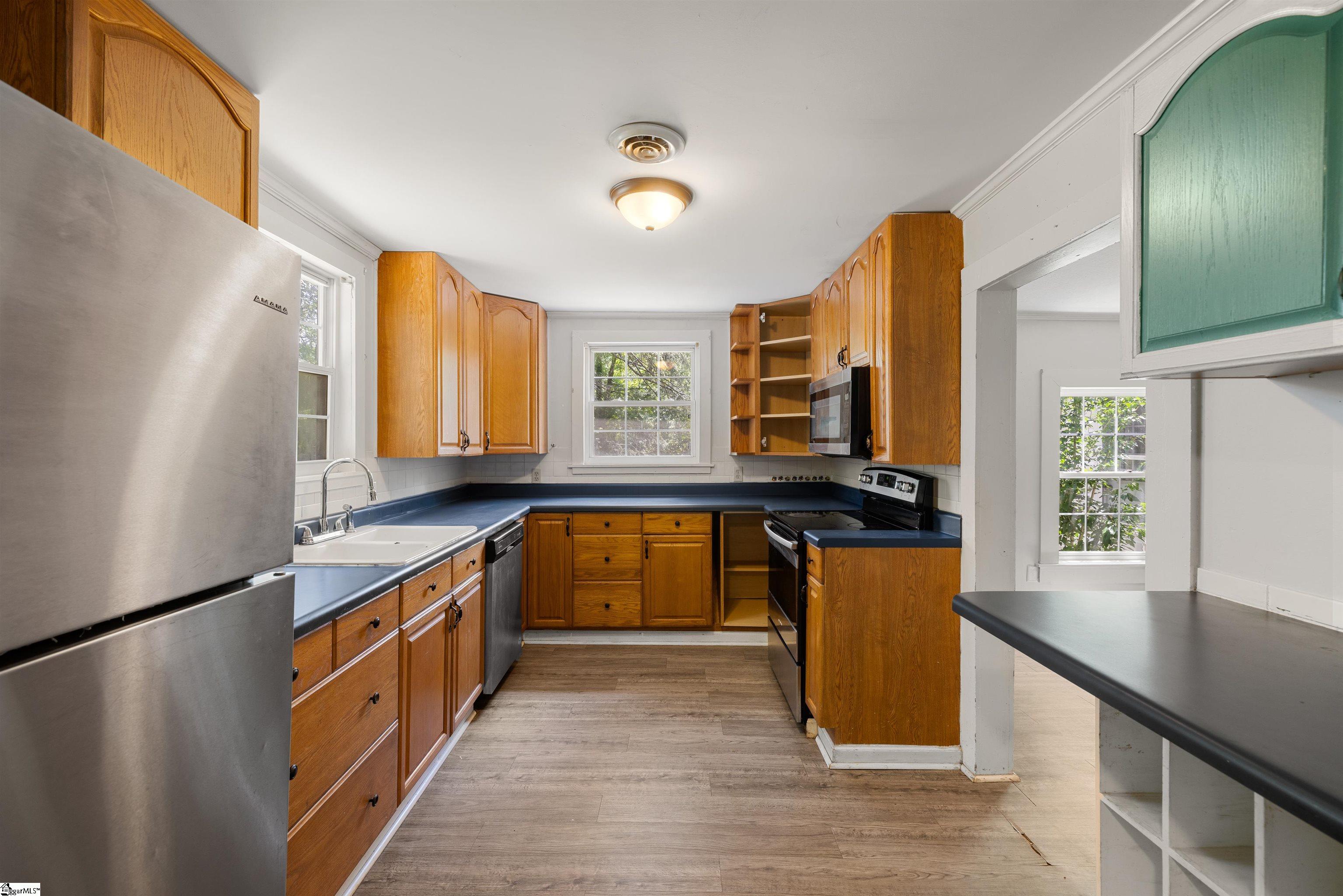 262 Rutledge Lake Road Greenville, SC 29617