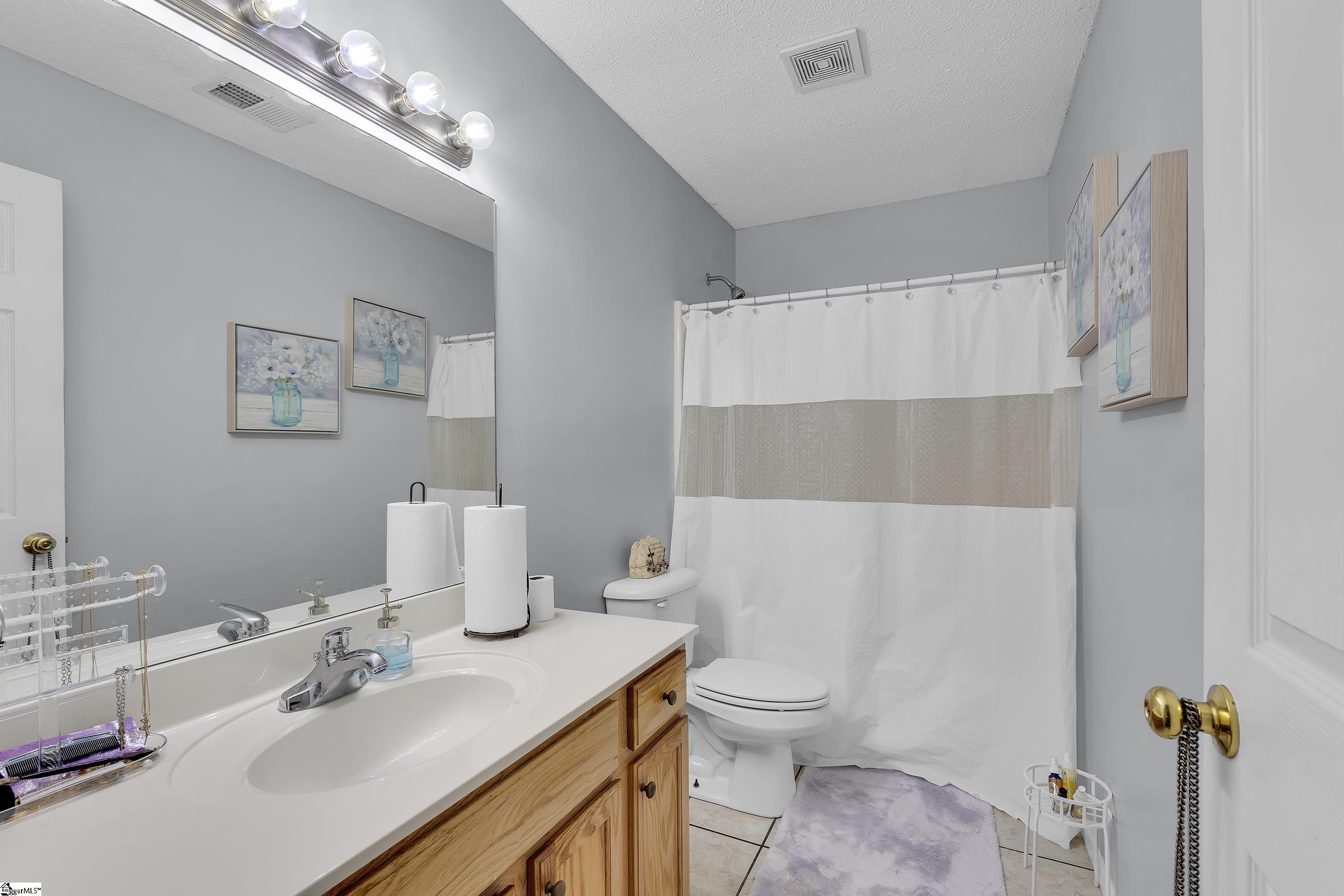361 Split Oak Lane Inman, SC 29346