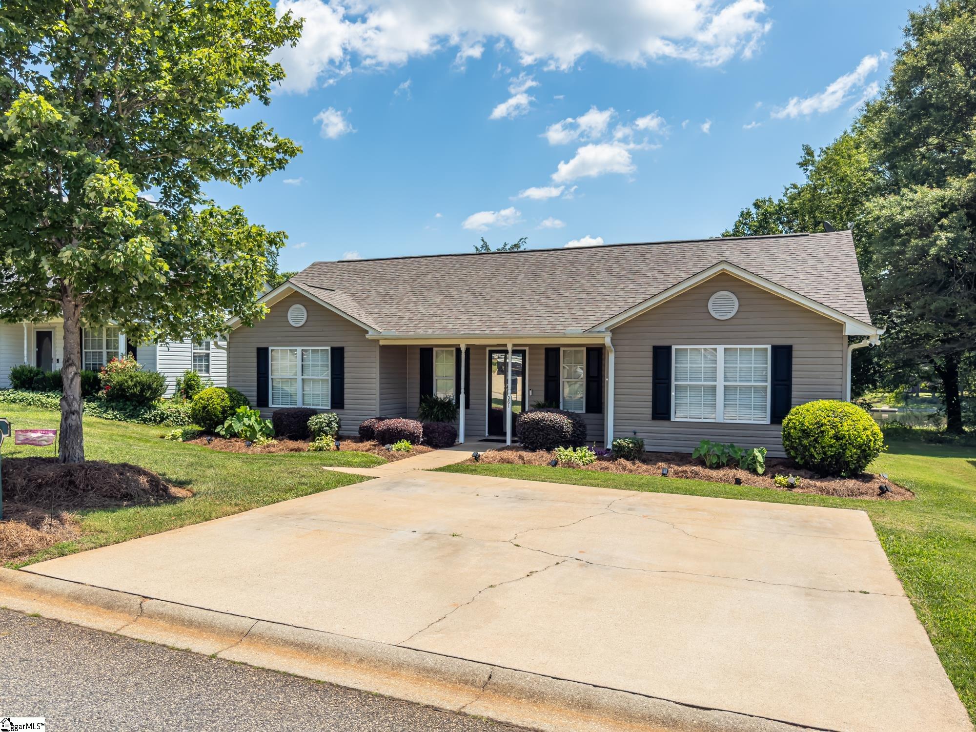 361 Split Oak Lane Inman, SC 29346