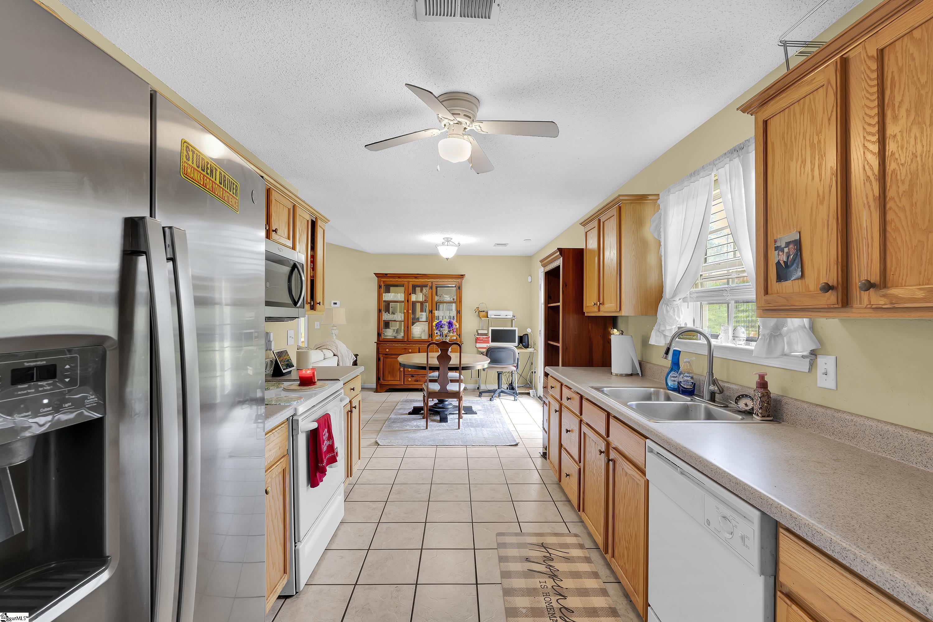 361 Split Oak Lane Inman, SC 29346