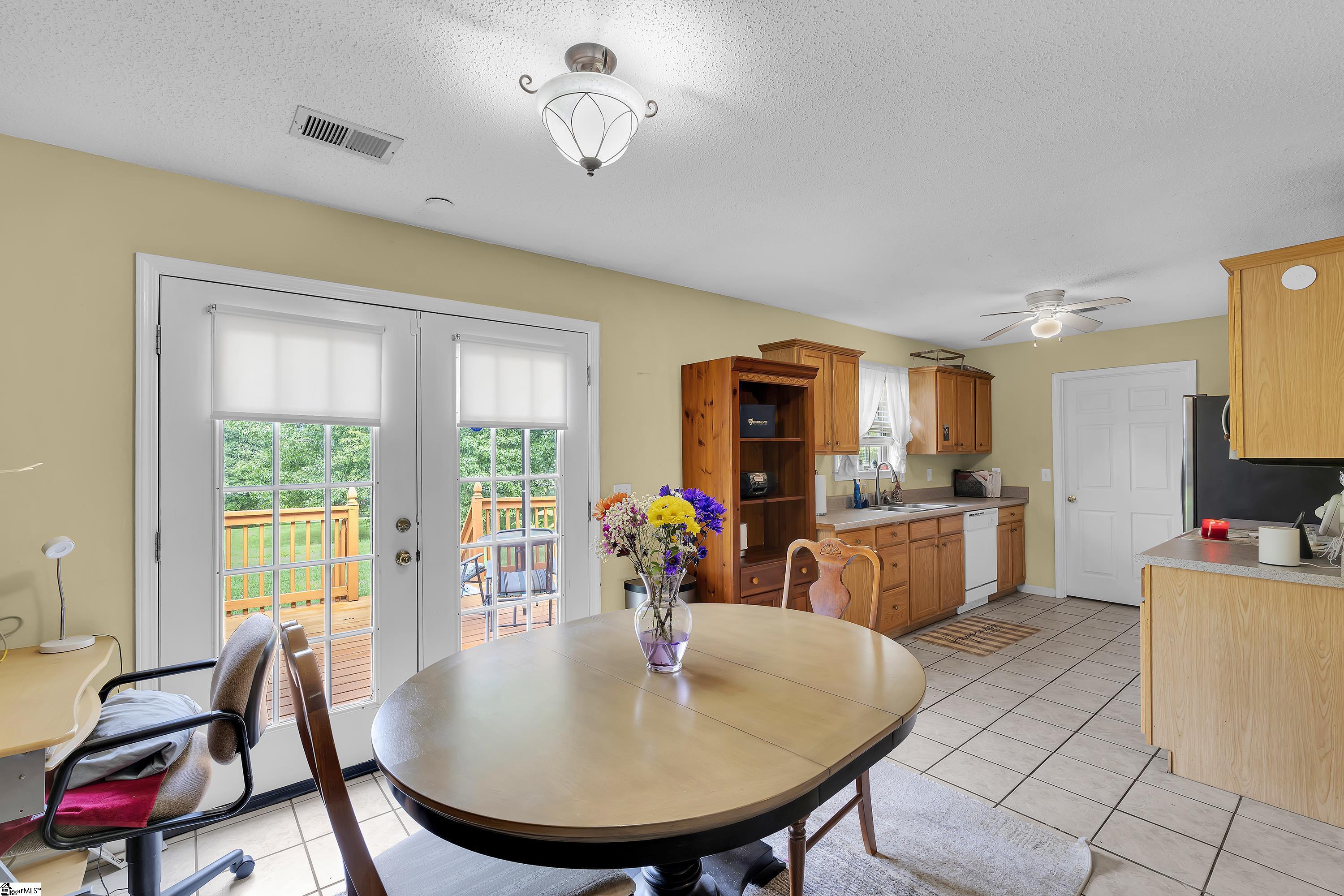 361 Split Oak Lane Inman, SC 29346