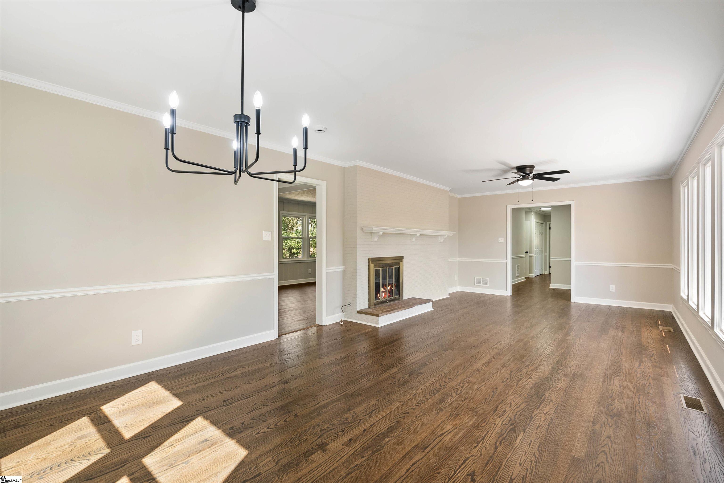 306 Fernwood Drive Spartanburg, SC 29307