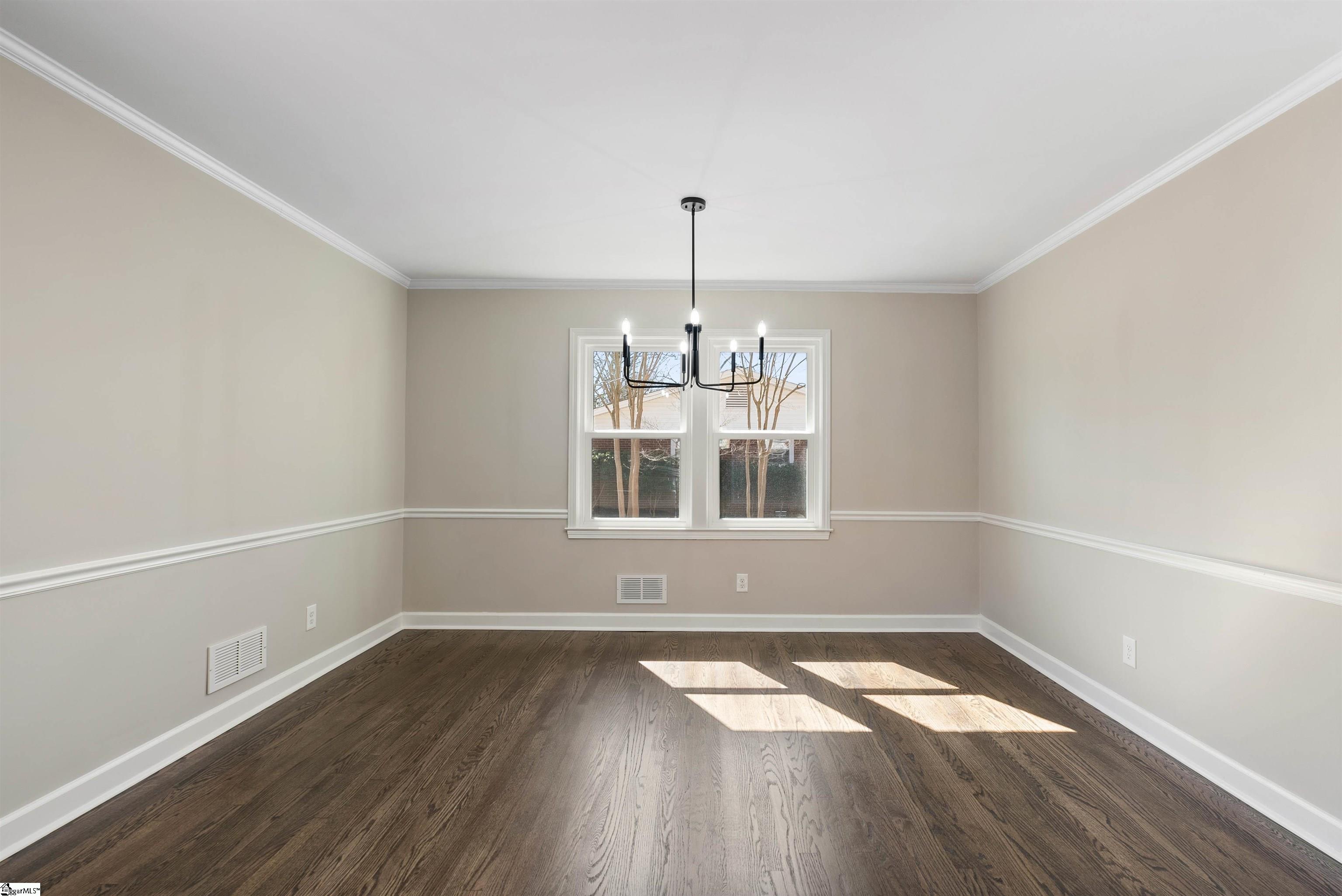 306 Fernwood Drive Spartanburg, SC 29307