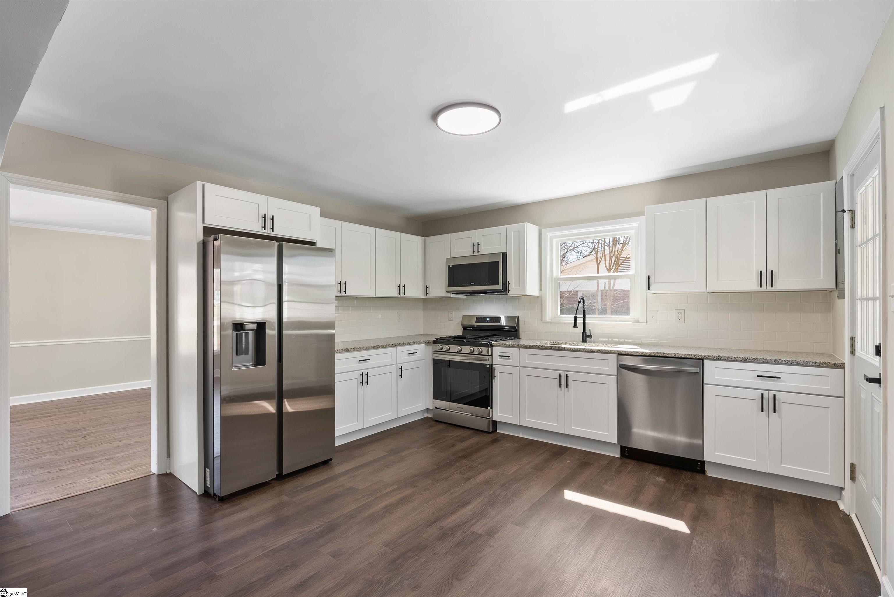 306 Fernwood Drive Spartanburg, SC 29307
