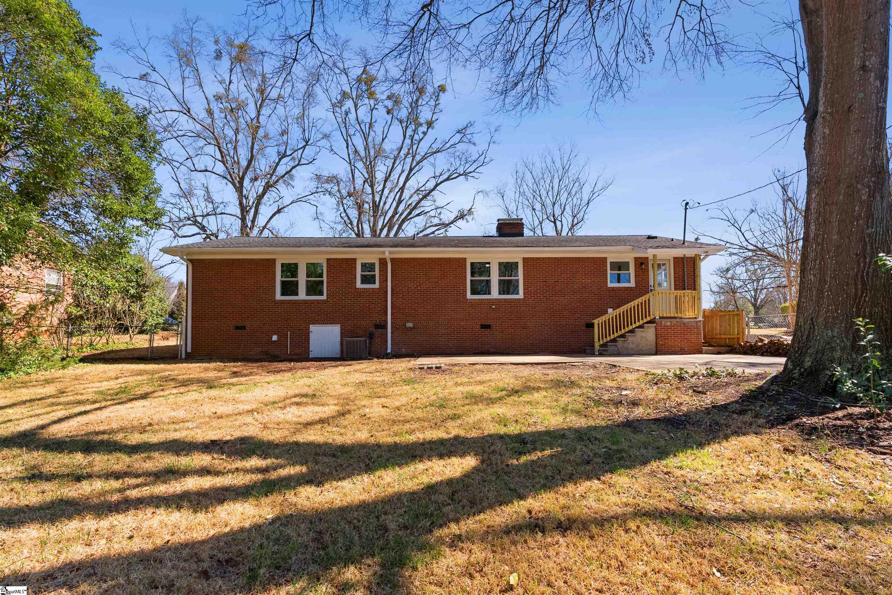 306 Fernwood Drive Spartanburg, SC 29307