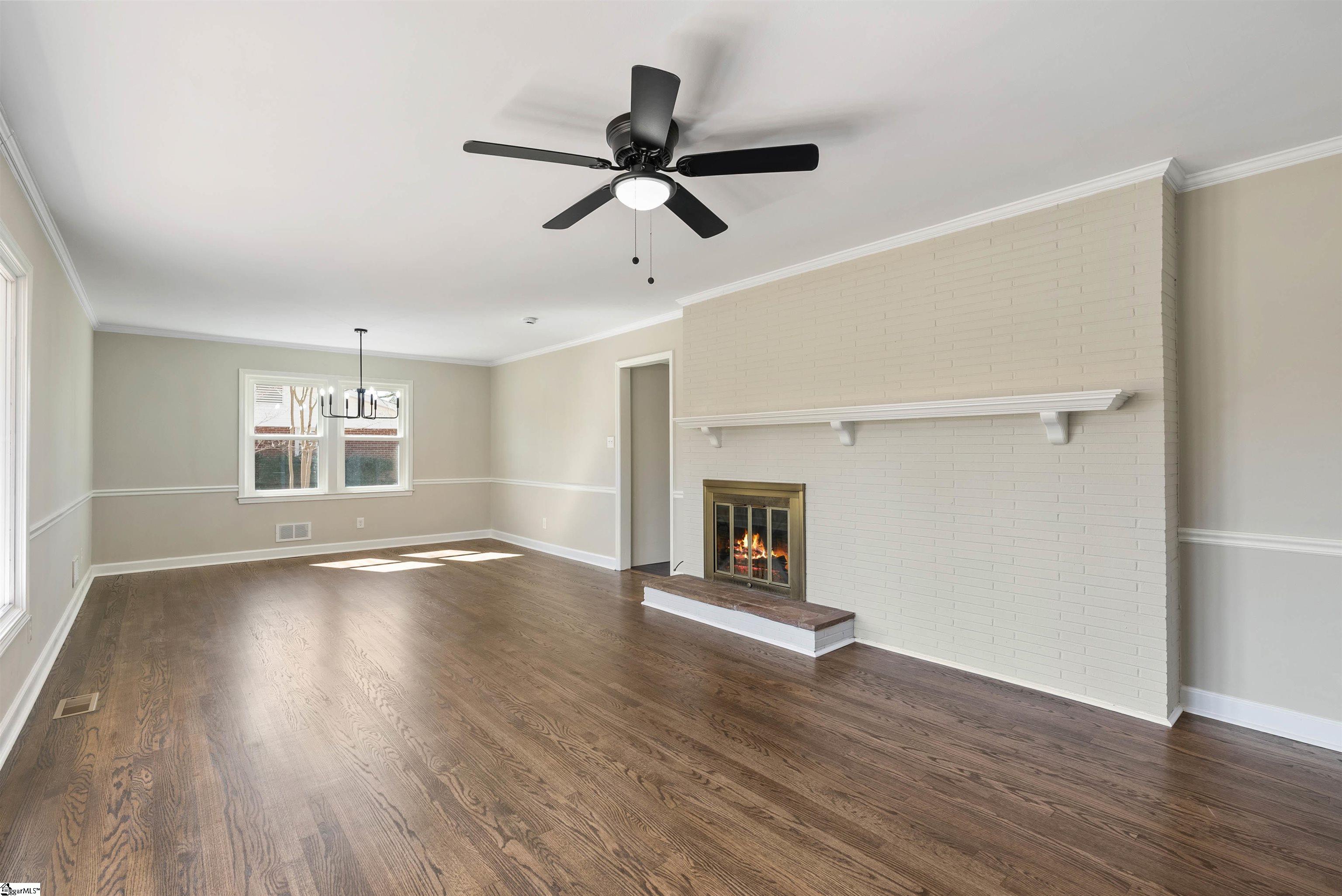 306 Fernwood Drive Spartanburg, SC 29307