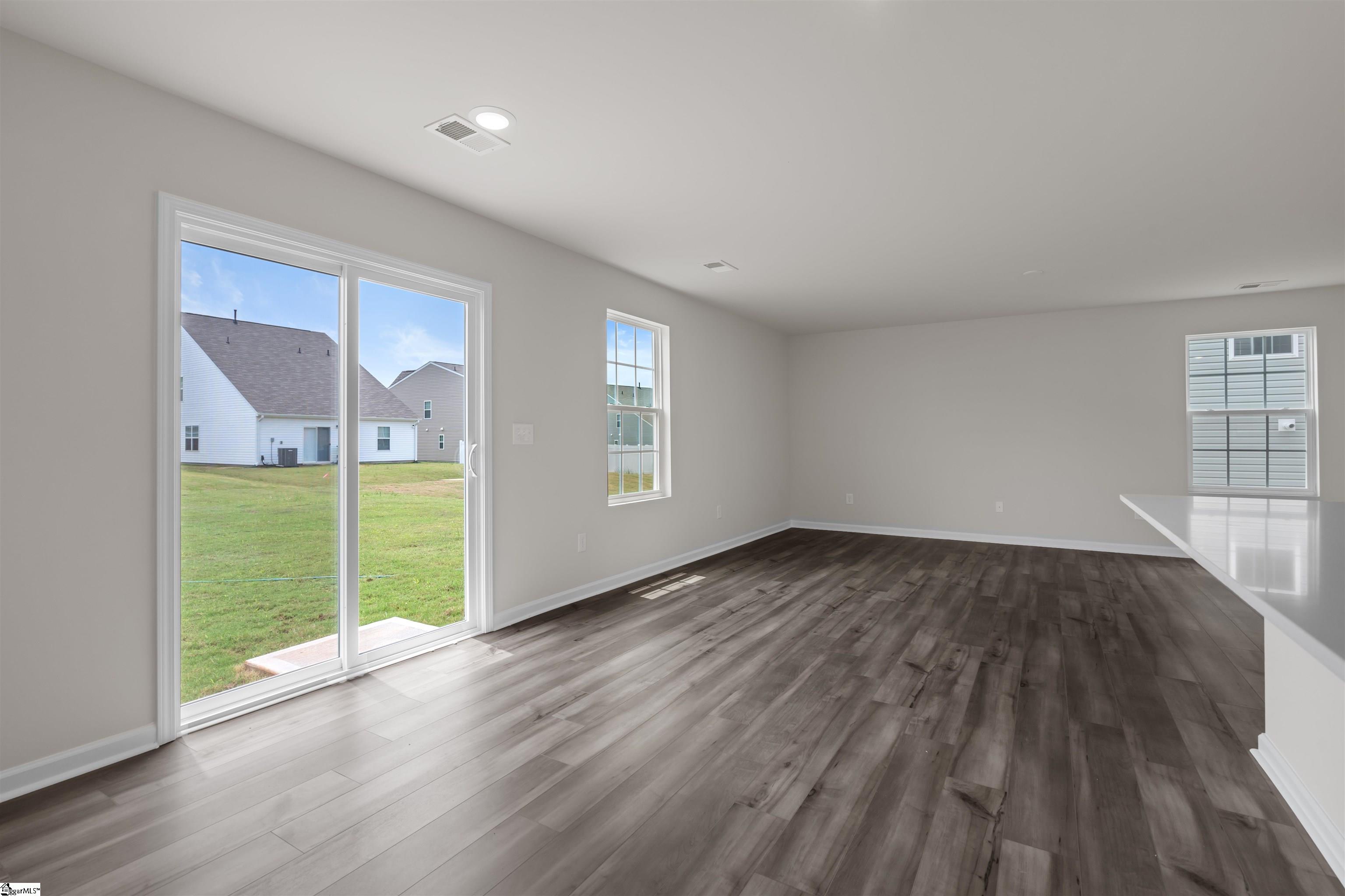 1075 Cleveland Meadows Trail Spartanburg, SC 29303