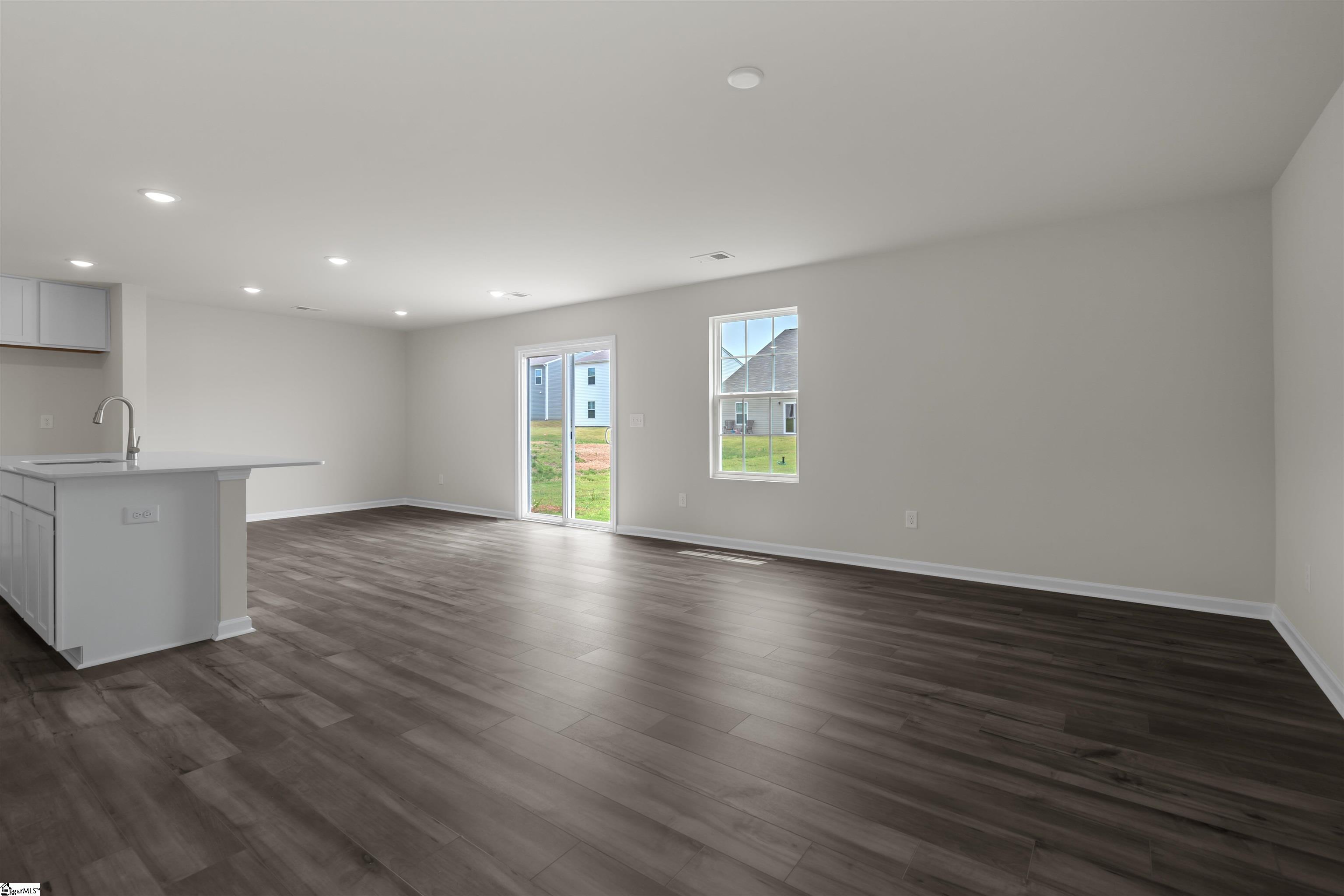 1075 Cleveland Meadows Trail Spartanburg, SC 29303