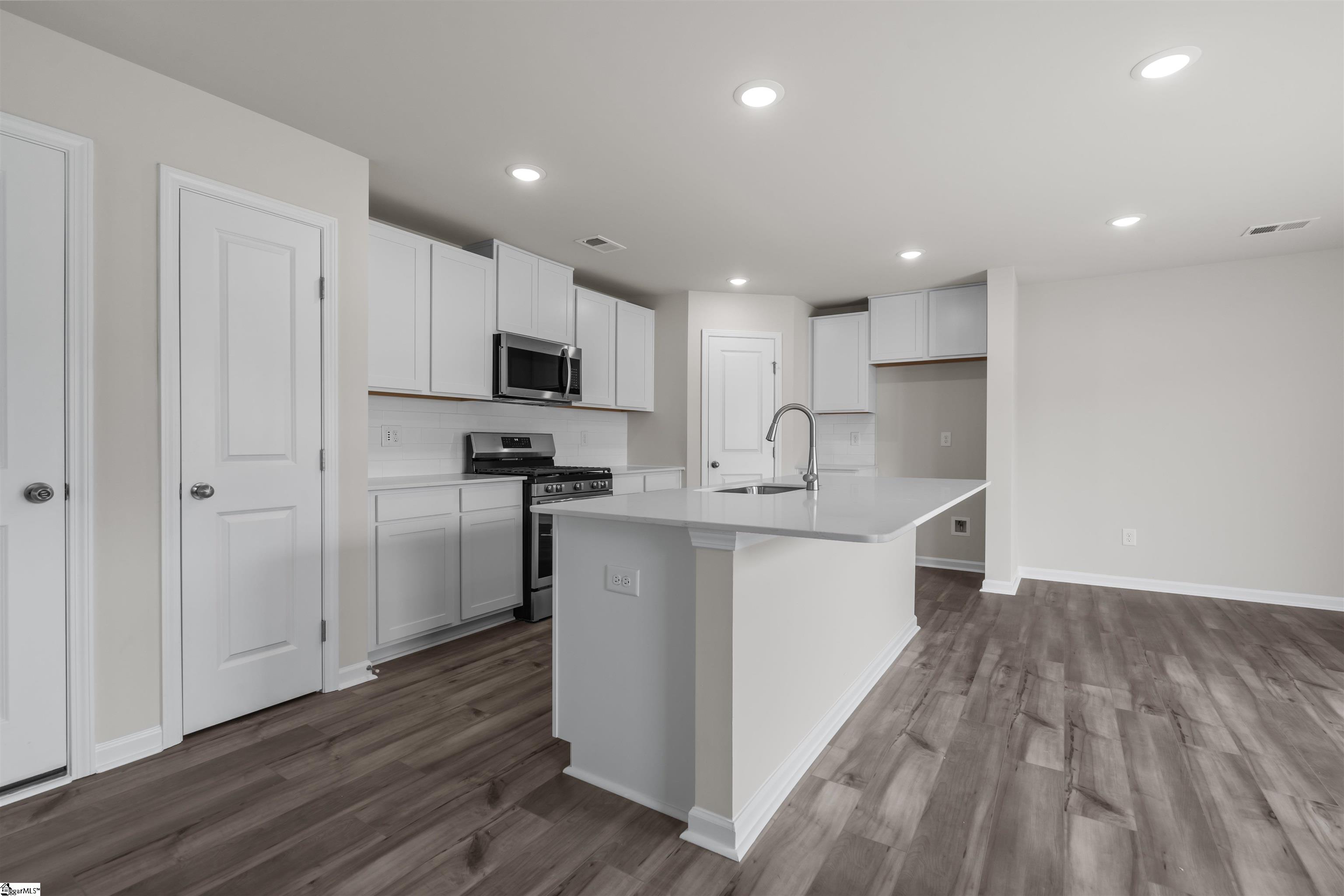 1075 Cleveland Meadows Trail Spartanburg, SC 29303