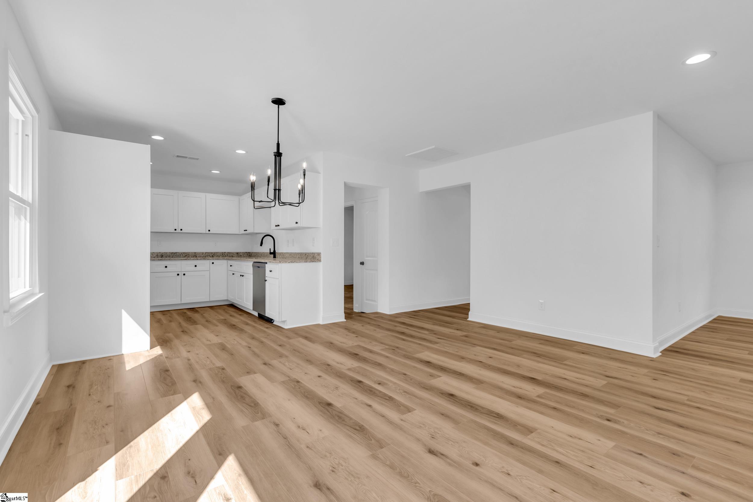 2 Melbourne Lane Greenville, SC 29615